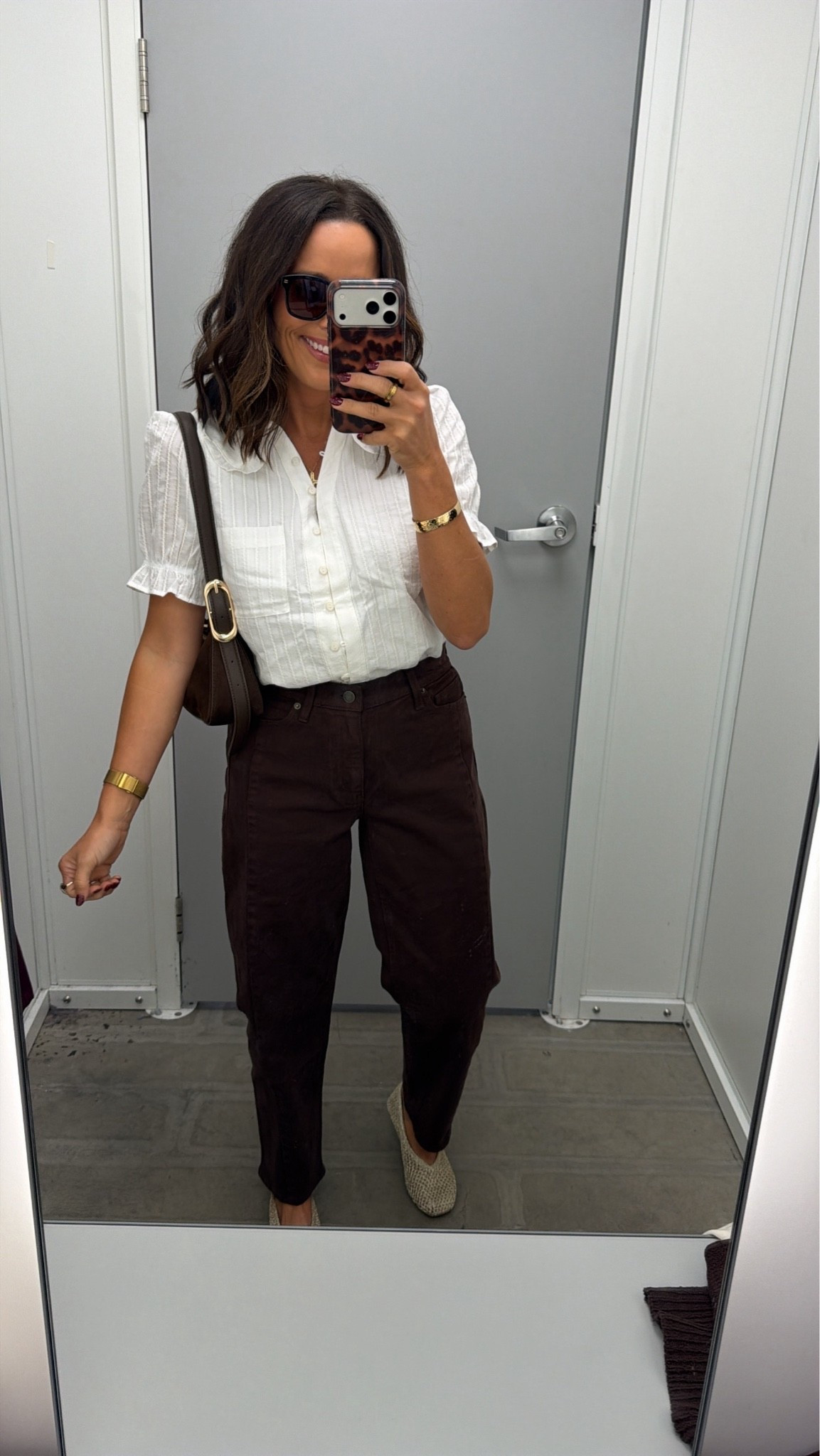 Walmart chocolate brown jeans 🤎 such a good fall staple! I love how they instantly make a simple outfit feel more put together. Wearing a size 2!

#WalmartFinds #WalmartFashion #WalmartStyle #WalmartJeans #BrownJeans #ChocolateBrown #FallFashion #FallStyle #AffordableFashion #LTKCreator #LTKFashion

#LTKootd