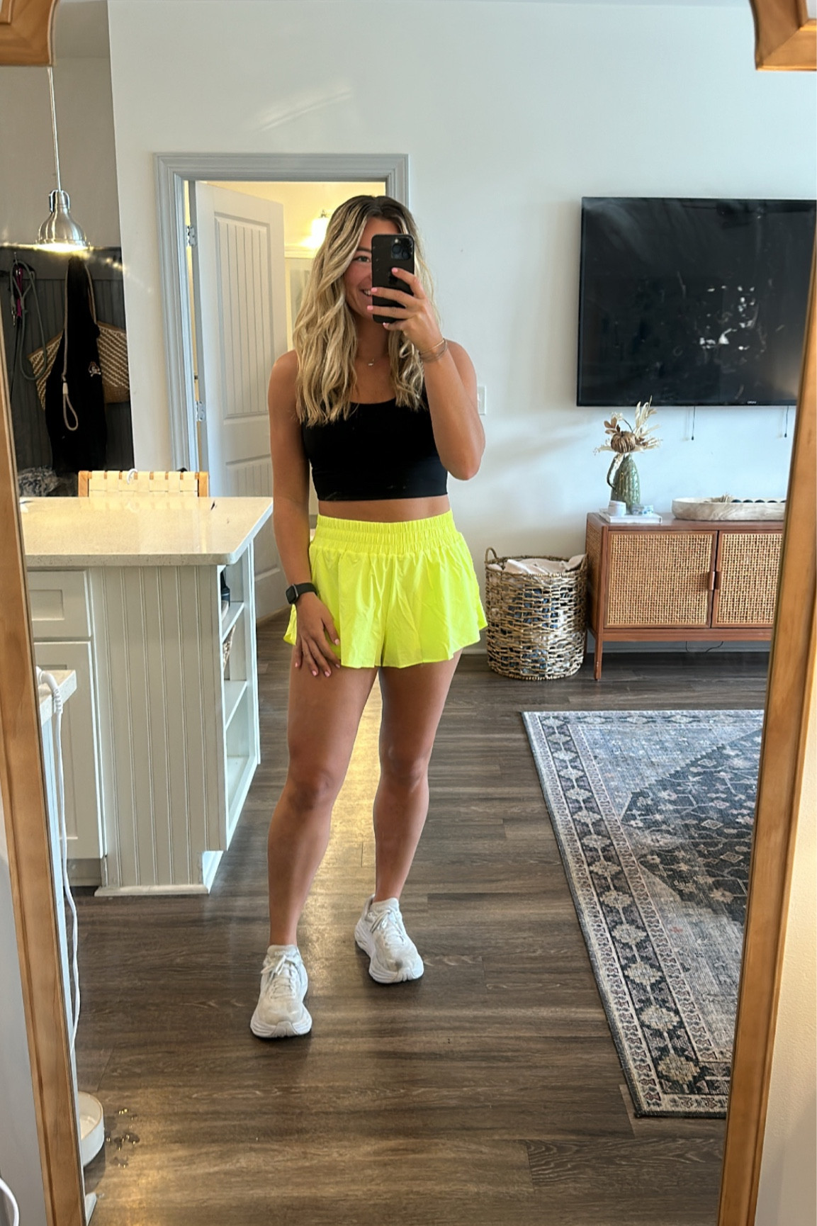 Amazon workout set!! Yellow shorts! Black sports bra!! Workout set! 

#LTKSeasonal #LTKfitness #LTKGiftGuide