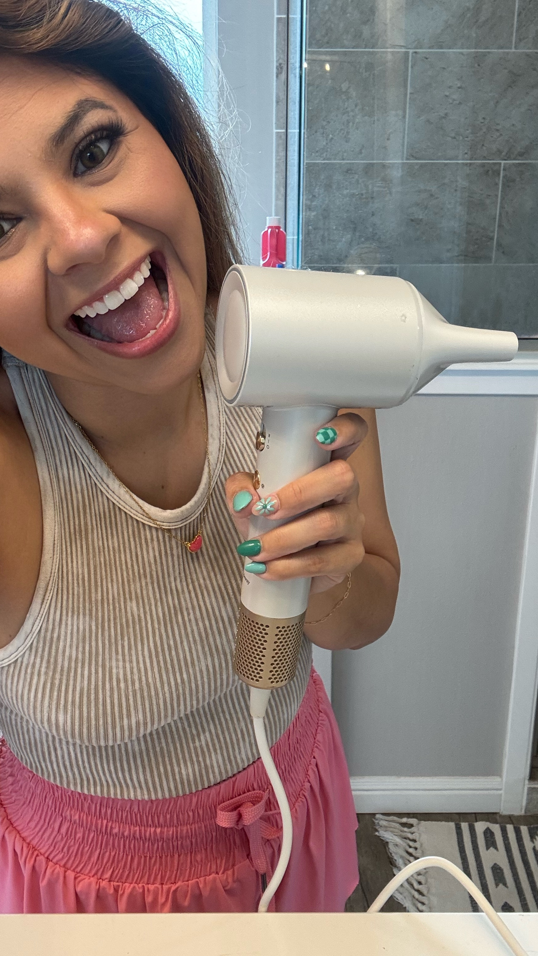 A must have blow dryer   


Blow dryer   Tideway hair dryer     Hair dryer    

#LTKBeauty #LTKGiftGuide