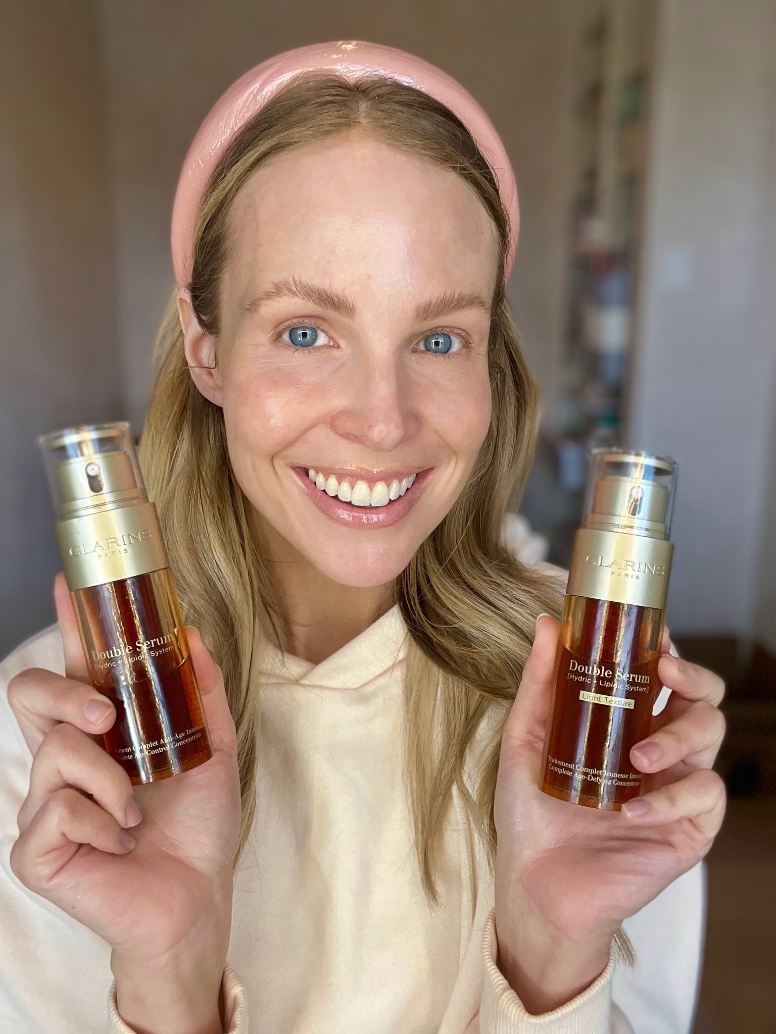 Confused by the difference between Clarins Double Serum and Clarins Double Serum Light? I break down the difference in my stories today. Both are great for firming and smoothing. Double Serum is great at night or for those with dry skin. Double Serum Light is great for oily skin, if you are living in a humid climate and for men. @sephora @clarins #ad

#LTKbeauty