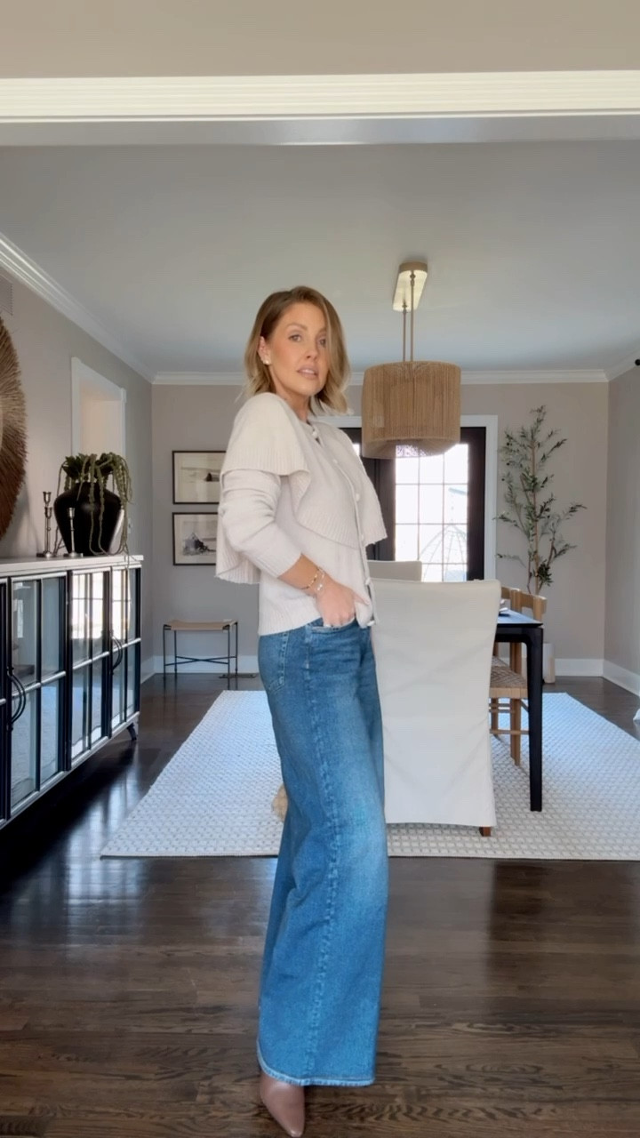 XS sweater (on sale!) / size down one on the sweatpant jeans ❤️


#LTKSeasonal #LTKPetite #LTKootd