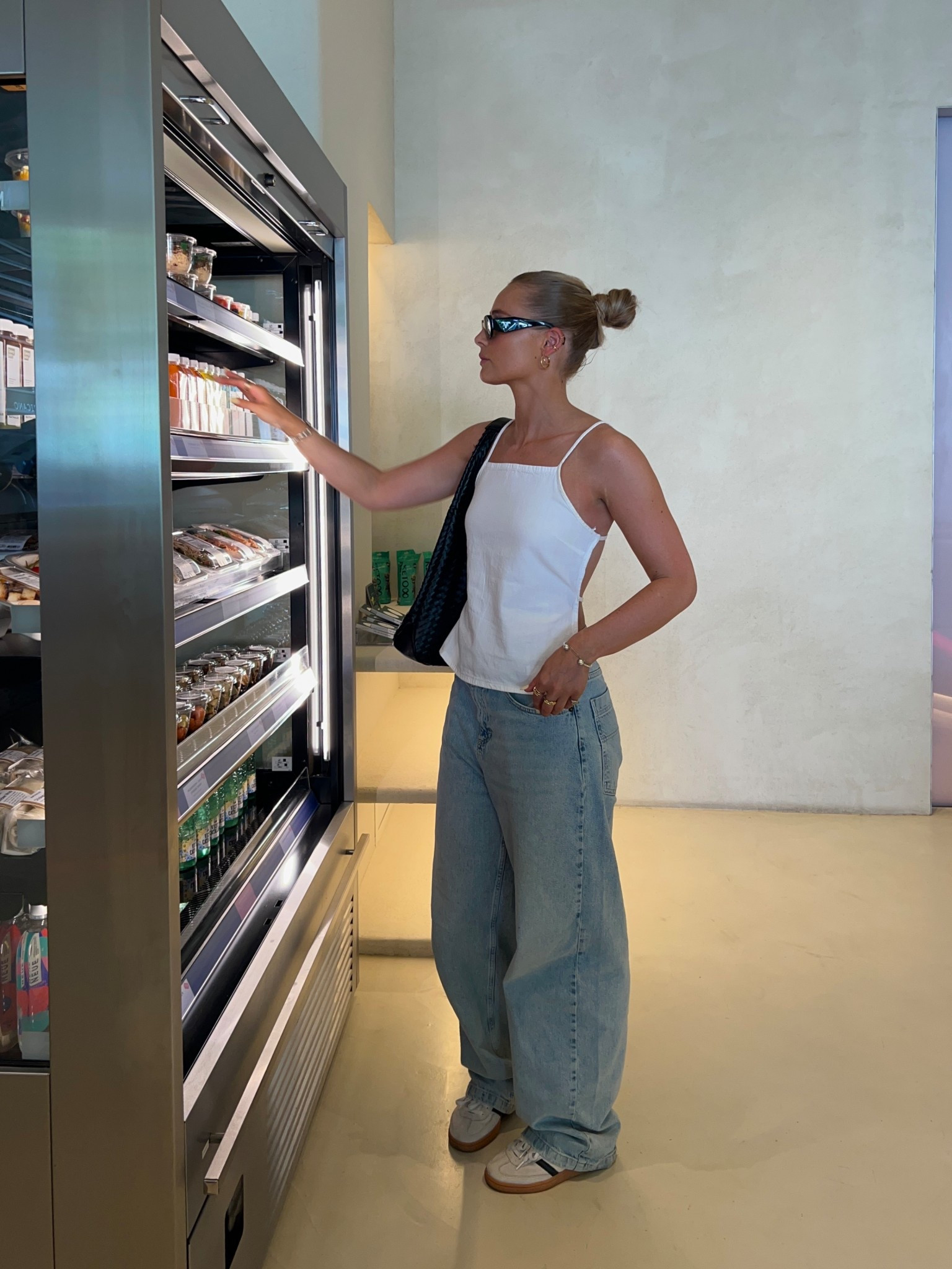 the perfect summer outfit combo… white linen top & blue jeans x 

#LTKstyletip #LTKsummer #LTKuk