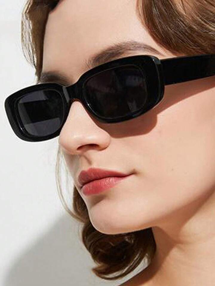 1pc Women's Black Fashionable Small Frame Square Sunglasses, Personality & Trendy Shades For Beac... | SHEIN