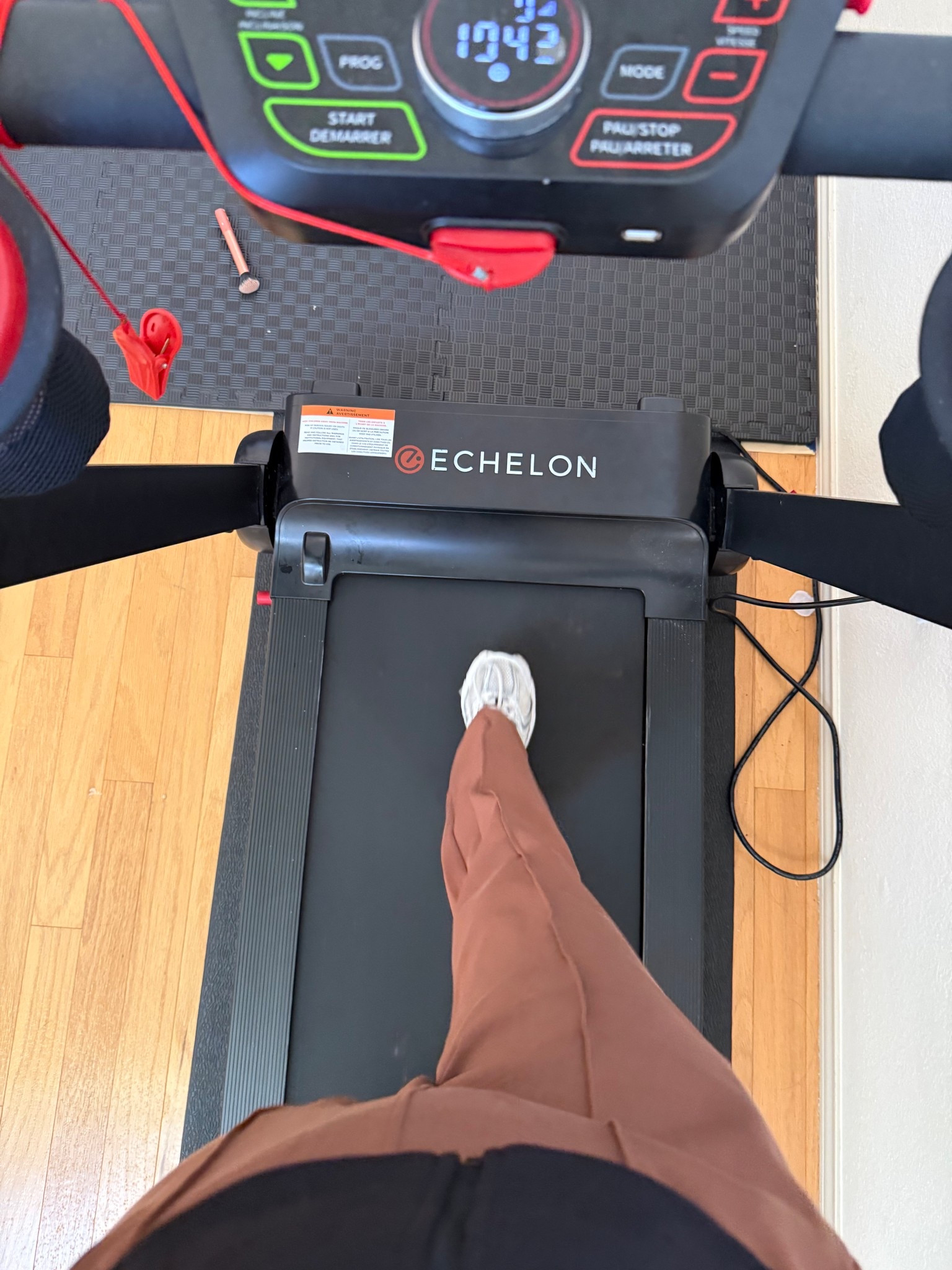 Best sweatpants that are also cute enough to dress up! 