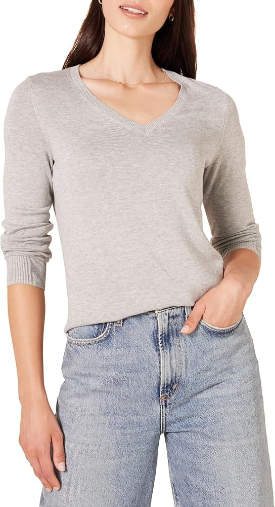 Amazon Essentials Women's Regular-Fit Lightweight Long-Sleeve V-Neck Sweater | Amazon (US)