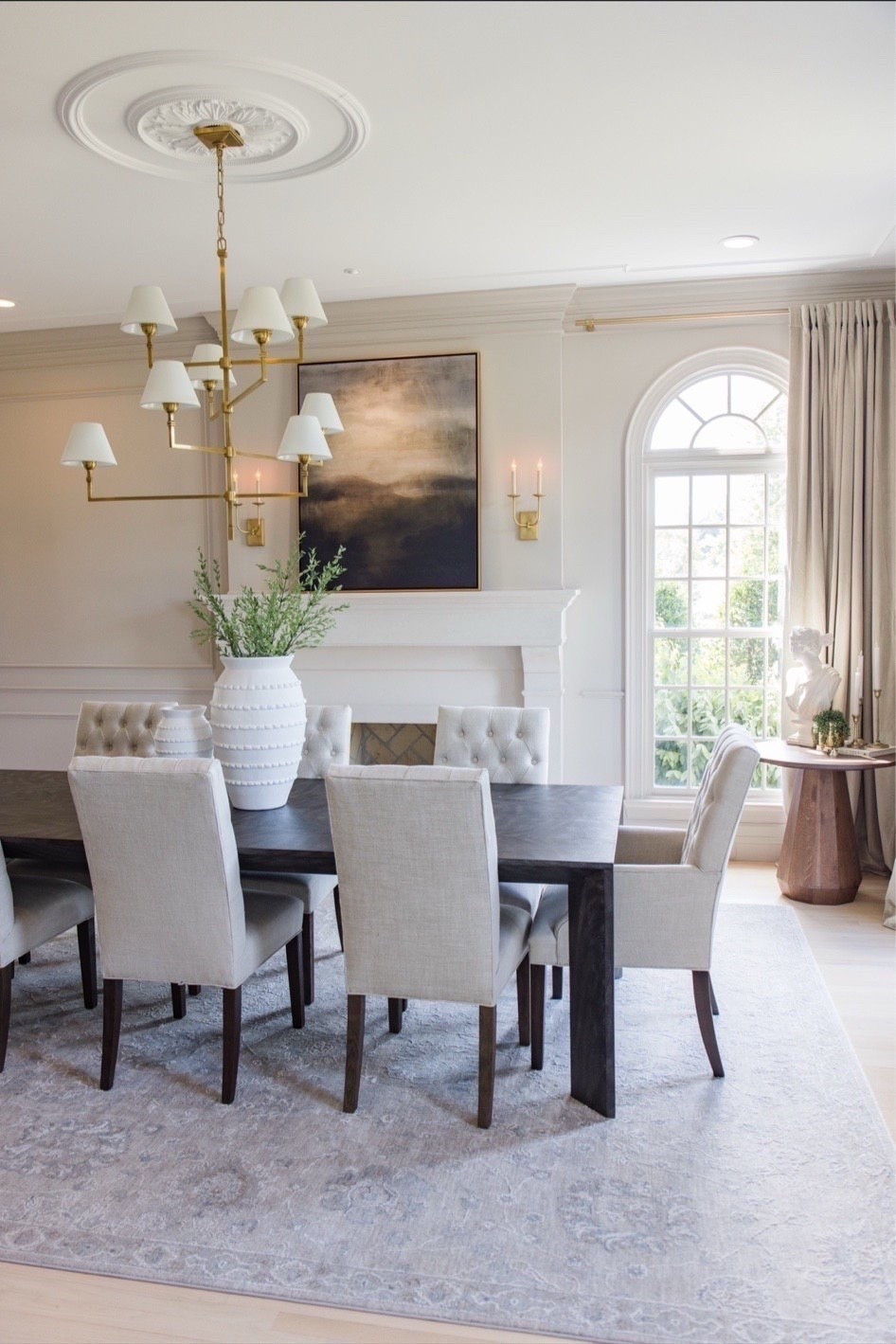 Dining Room Decor inspo- neutral with eye catching details! 

Home  dining room  dining room table  dining chairs  neutral home finds  home favorites  modern home decor  the arched manor  
#LTKSummerEdit 



#LTKHome

#LTKSeasonal