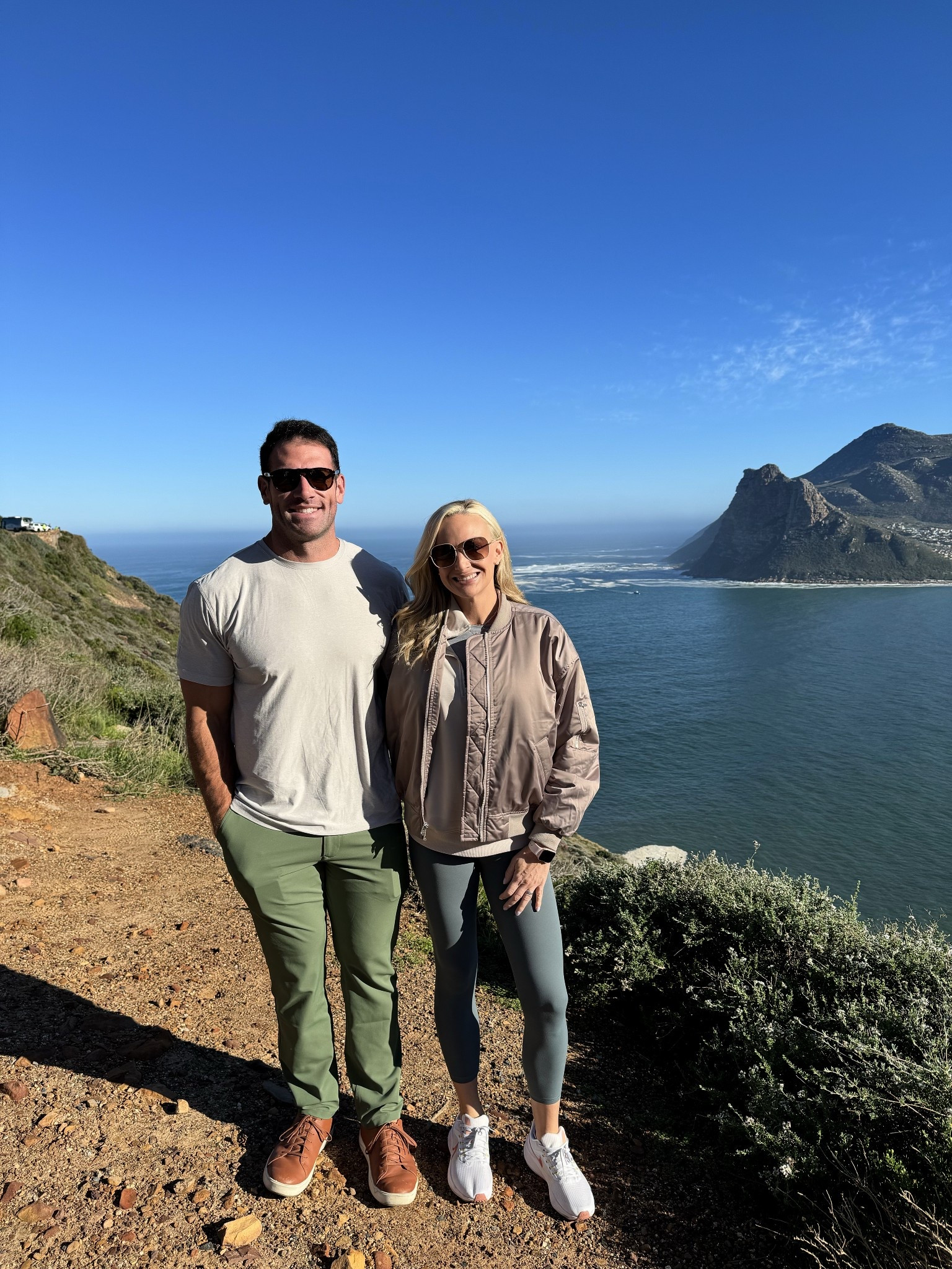 South Africa Travel Look & Safari look: affordable, comfy AND you’ll wear again! 

Wearing size Small in everything. For reference: I’m 5’7, 130lbs, 34D, straight hips, but my lower belly is my trouble spot. 

Prada sunglasses 
Persol sunglasses 
Abercrombie
Vuori 
Nike Pegasus
Olukai shoes

#LTKStyleTip #LTKActive #LTKTravel