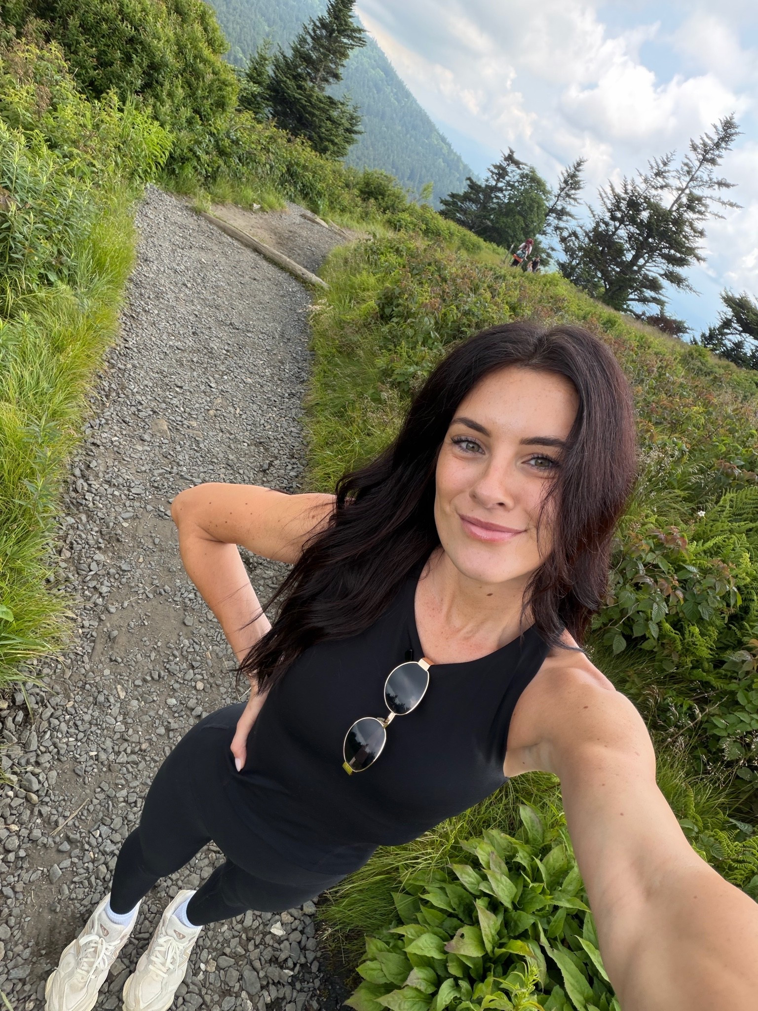Hiking ootd. These sneakers are so comfortable!

#LTKfitnessgoals #LTKActive #LTKTravel