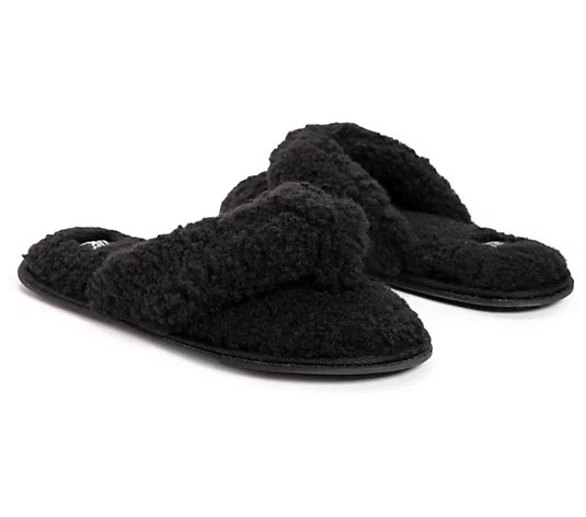 MUK LUKS Women's Thong Slippers - Taryn | QVC