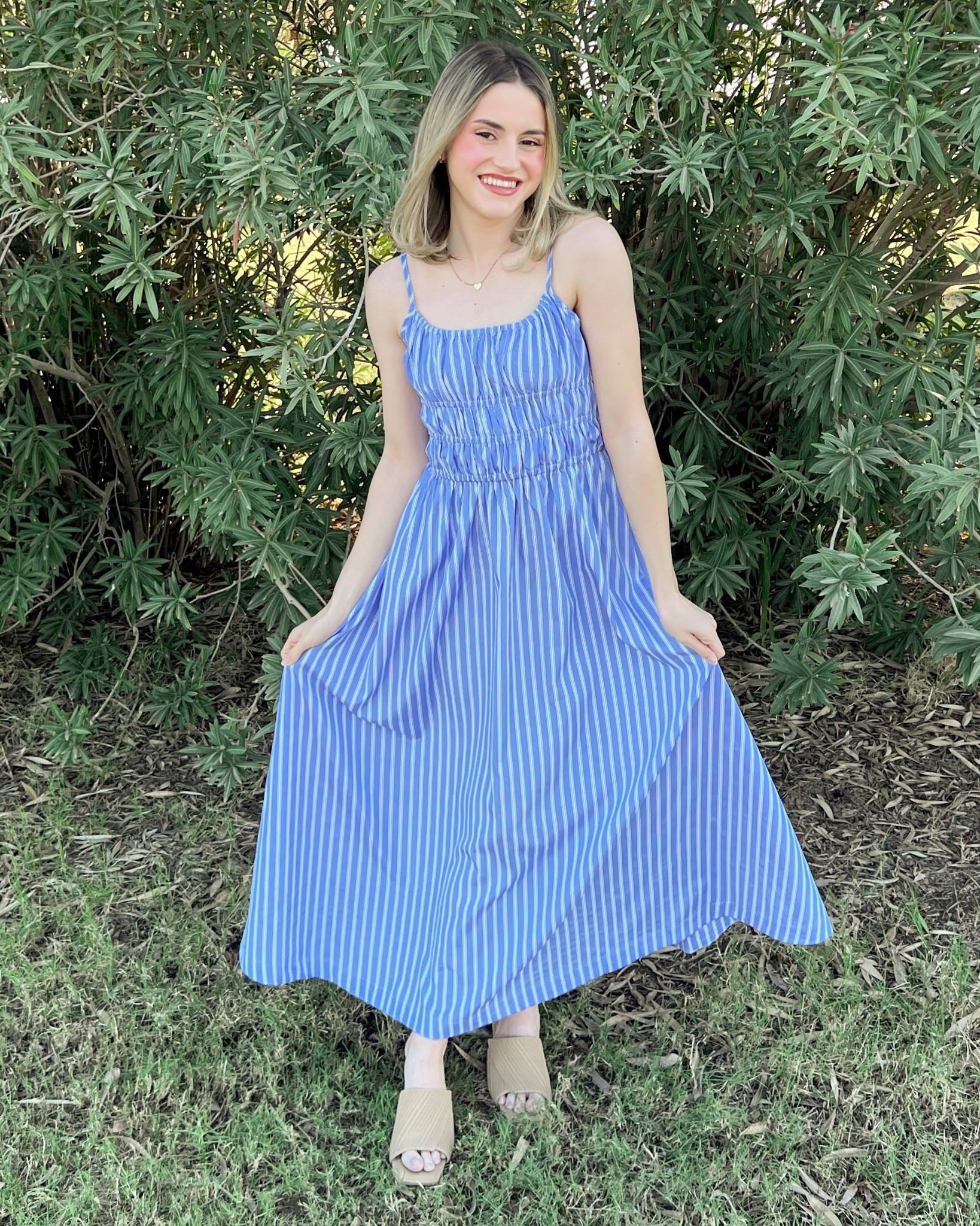 spring outfit 🩵
dress: size small (use code “gamez15”!)
mules: size 6.5

#LTKTravel #LTKSeasonal #LTKootd