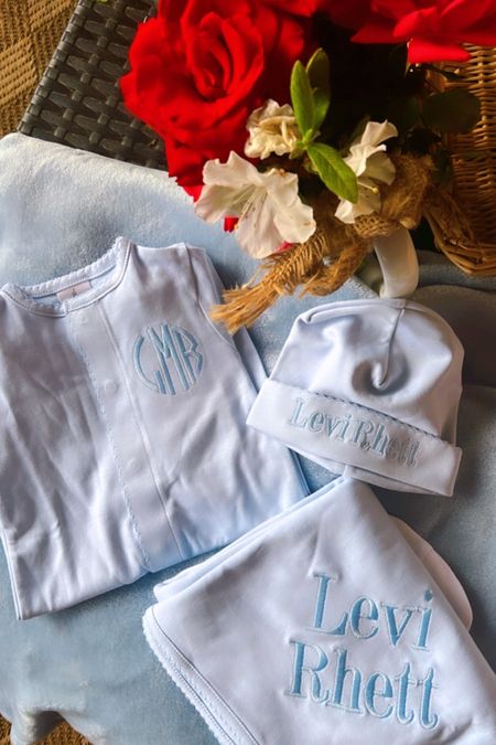 Levi Rhett’s monogrammed coming home outfit 👶🏼 & matching blanket 🩵 (so tiny & adorable 🥹)

#LTKbump #LTKbaby #LTKfamily