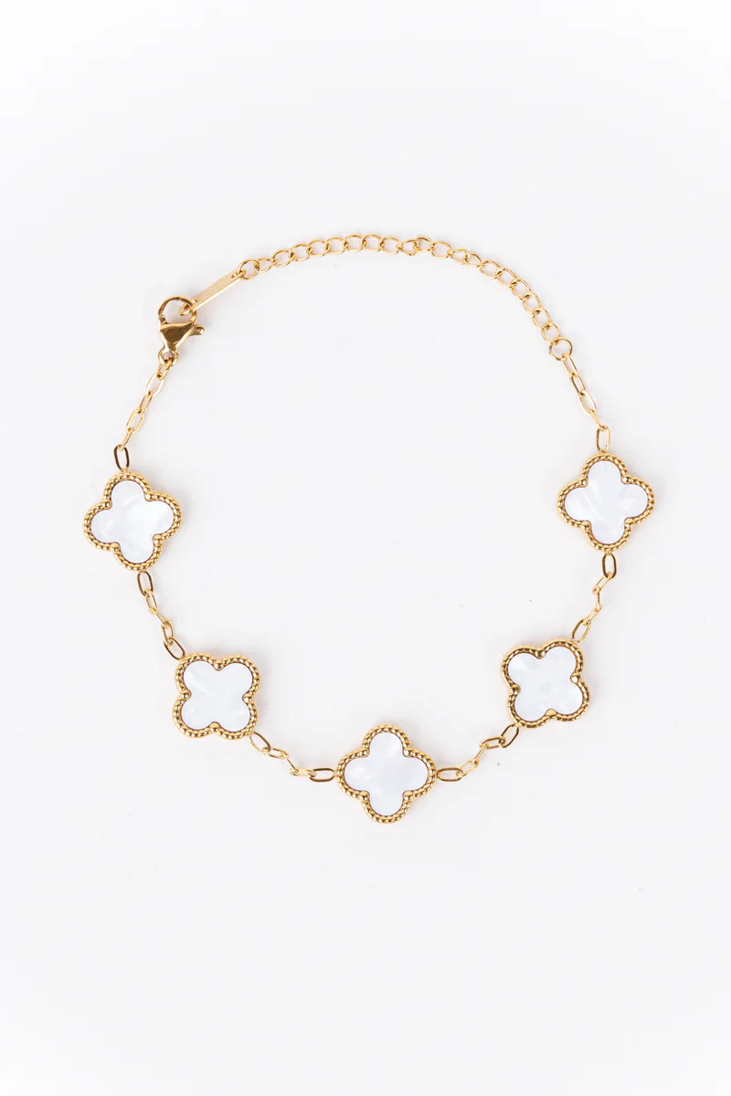 Alora Clover Bracelet- White | Avara