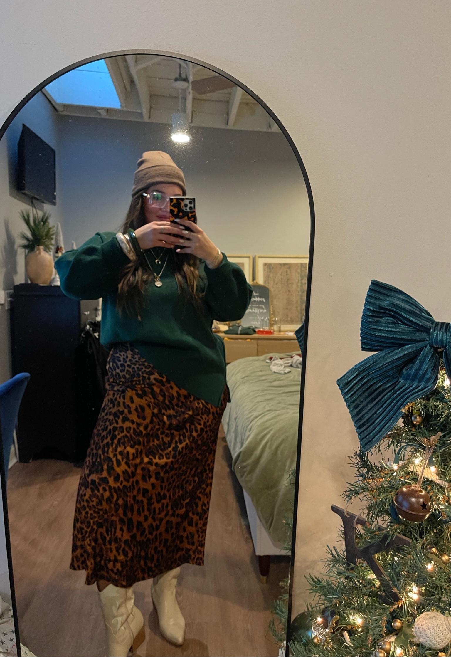 XL in sweater 
Large in skirt 

#LTKStyleTip #LTKMidsize #LTKFindsUnder50