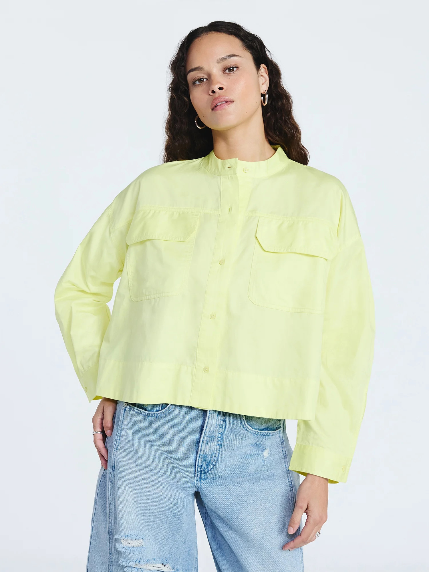 Scoop Women's and Women's Plus Cropped Oversized Button-Down Shirt, Sizes XS-4X | Walmart (US)