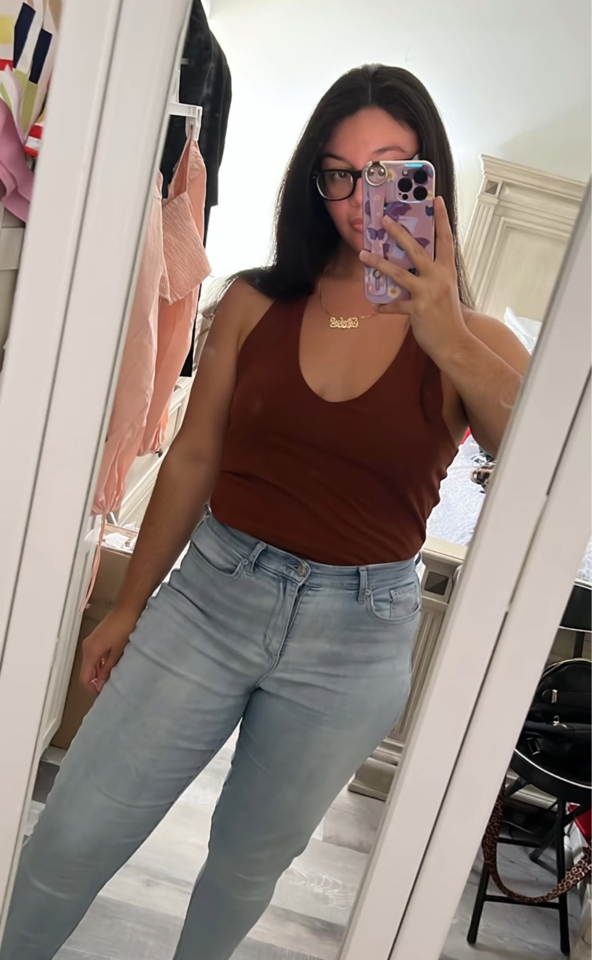 OOTD - brown halter top and high waisted jeans :)

#LTKSaleAlert #LTKootd #LTKMidsize