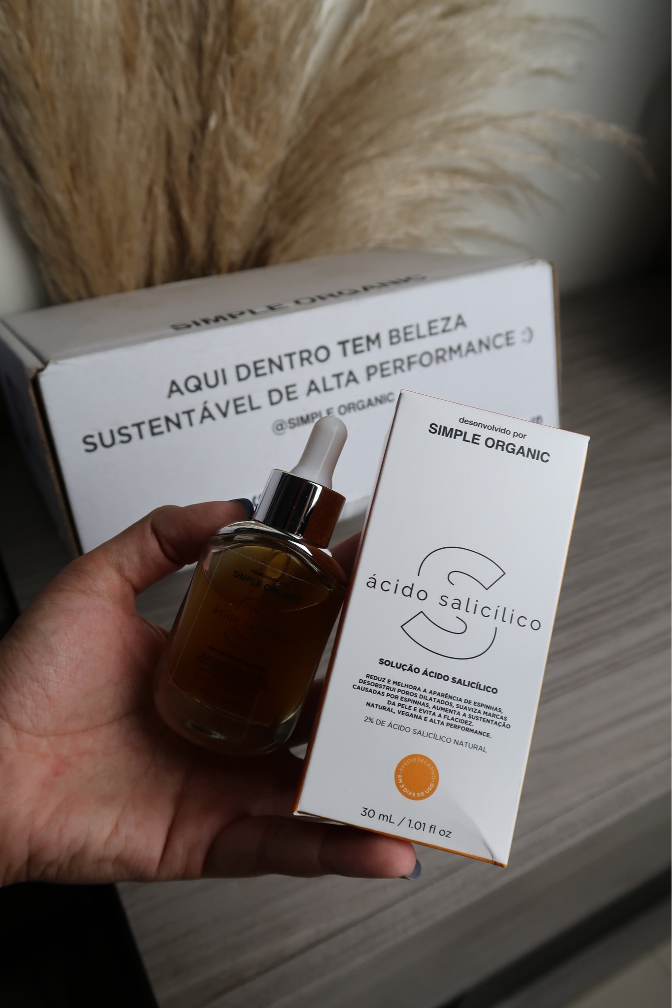 Solução Ácido Salicílico é indicada para prevenção e tratamento da acne. Uma Solução aquosa com ácido salicílico natural concentrado a 2%, para prevenção e tratamento da acne, com textura leve de rápida absorção ideal para peles oleosas.

#LTKbrasil #LTKbeleza #LTKdicadeestilo