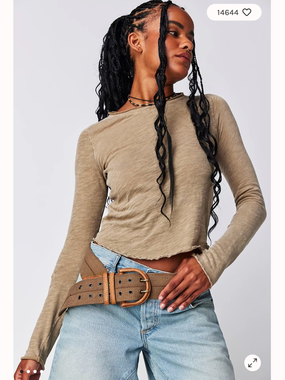 Love this simple but cute top, dress up or down. A skirt, jeans, shorts. Tennis shoes, sandals. 

#LTKFind #LTKstyletip #LTKfit