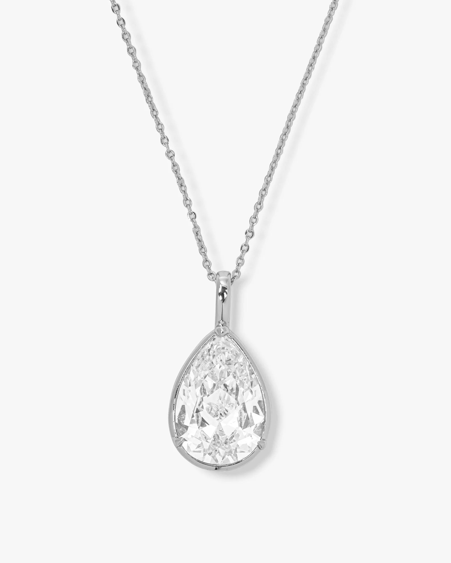 "She's So Stunning" Teardrop Necklace | Melinda Maria