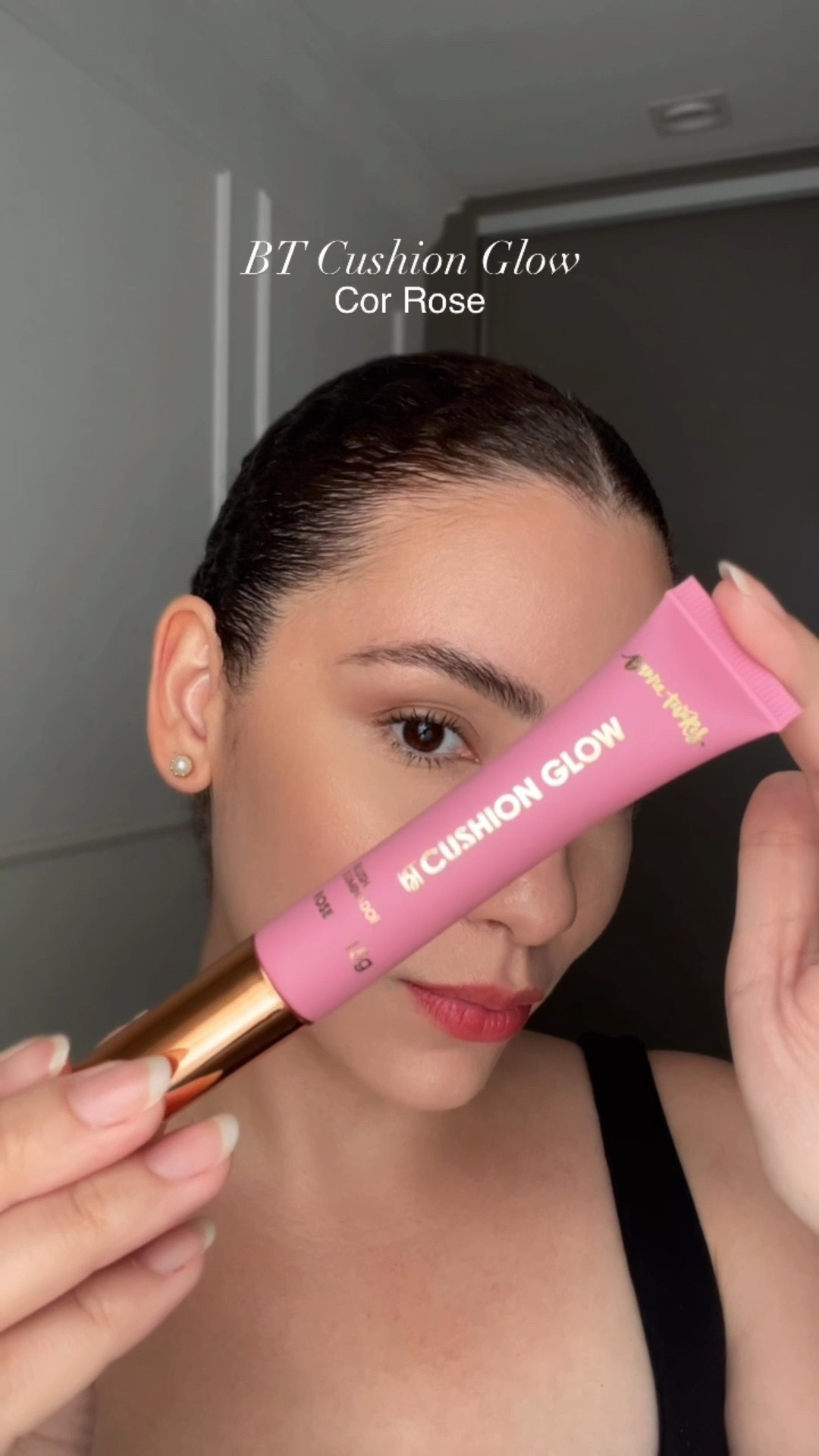 Finalmente testei o #BTCushionGlow da linha Bruna Tavares! 
Escolhi a cor Rose, um rosa quente, com a cintilância perfeita… multifuncional e com de ativos de skincare, que deixa a pele radiante e com um viço incrível 💖

#LTKbrasil #LTKspring #LTKbeleza