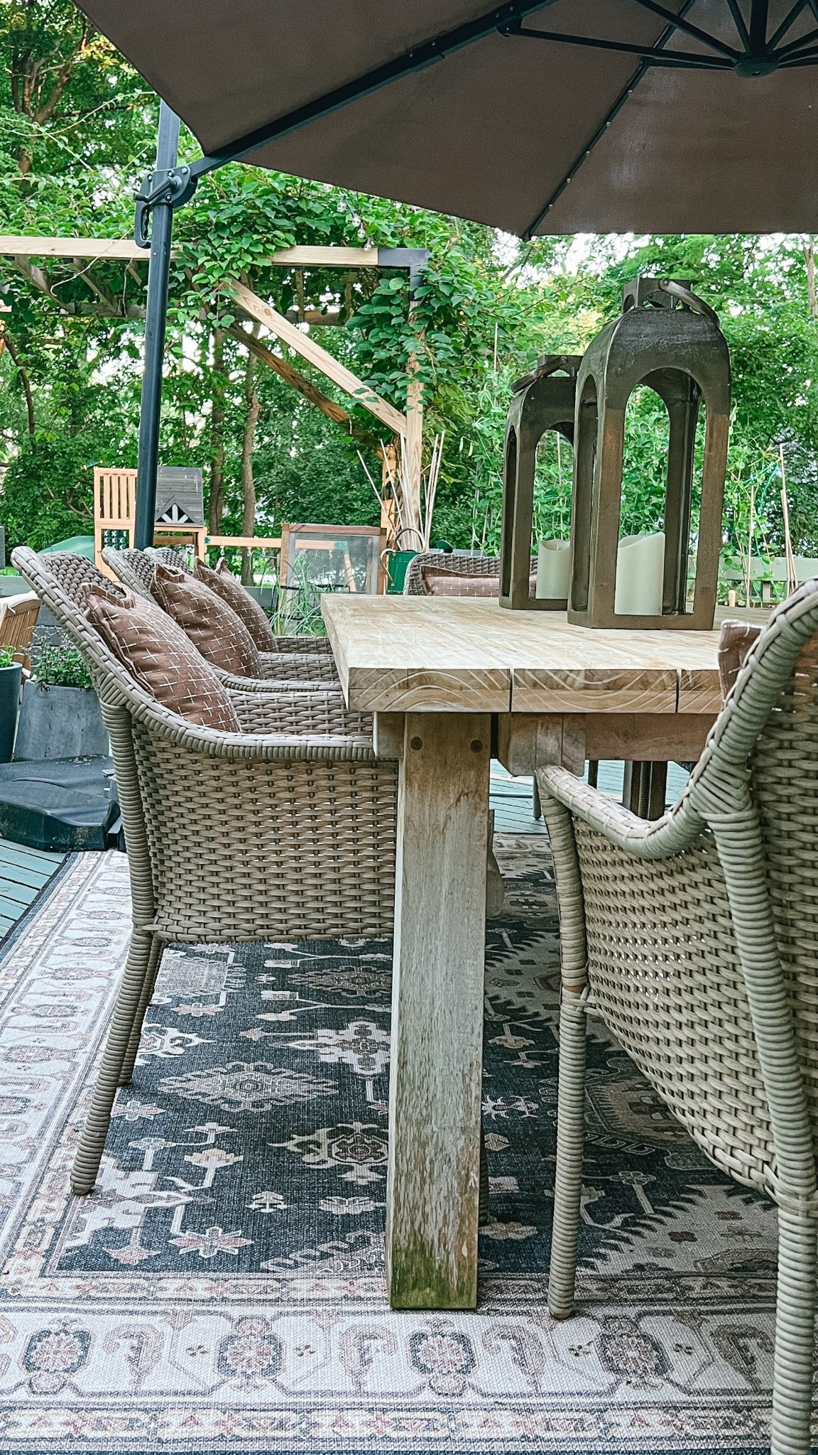 Loving these updates we made to our outdoor space on the deck!

#LTKHome #LTKSeasonal #LTKSaleAlert