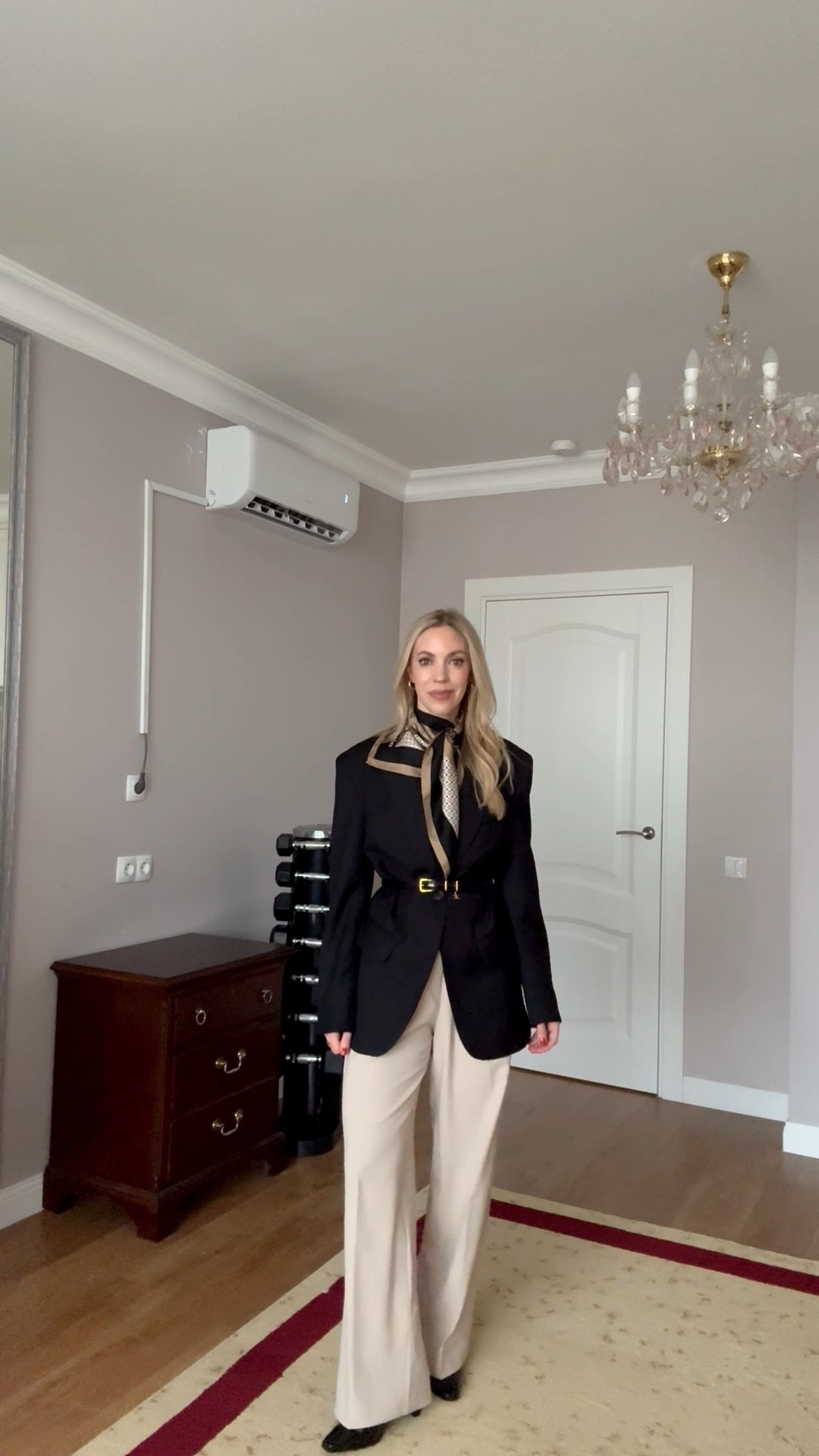 Work outfit, business casual spring workwear, silk scarf, oversized black blazer, Celine belt, office style, over 40 style

#LTKgrwm #LTKOver40 #LTKSeasonal