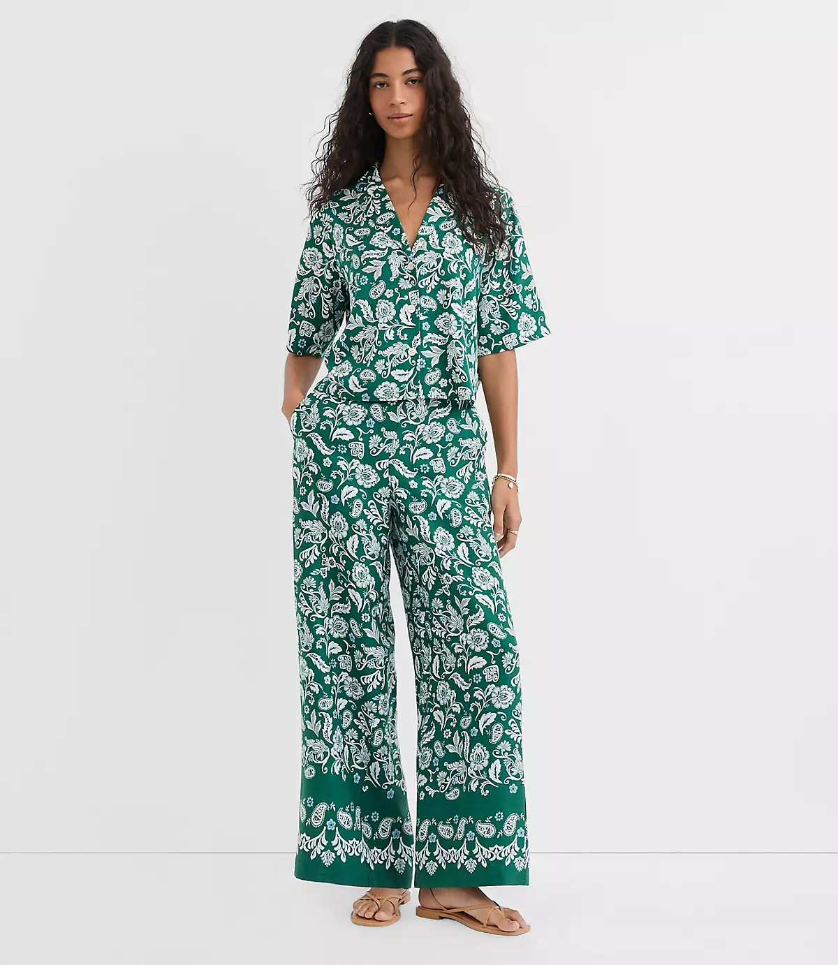 Fluid Pull On Wide Leg Pants in Floral Twill | LOFT