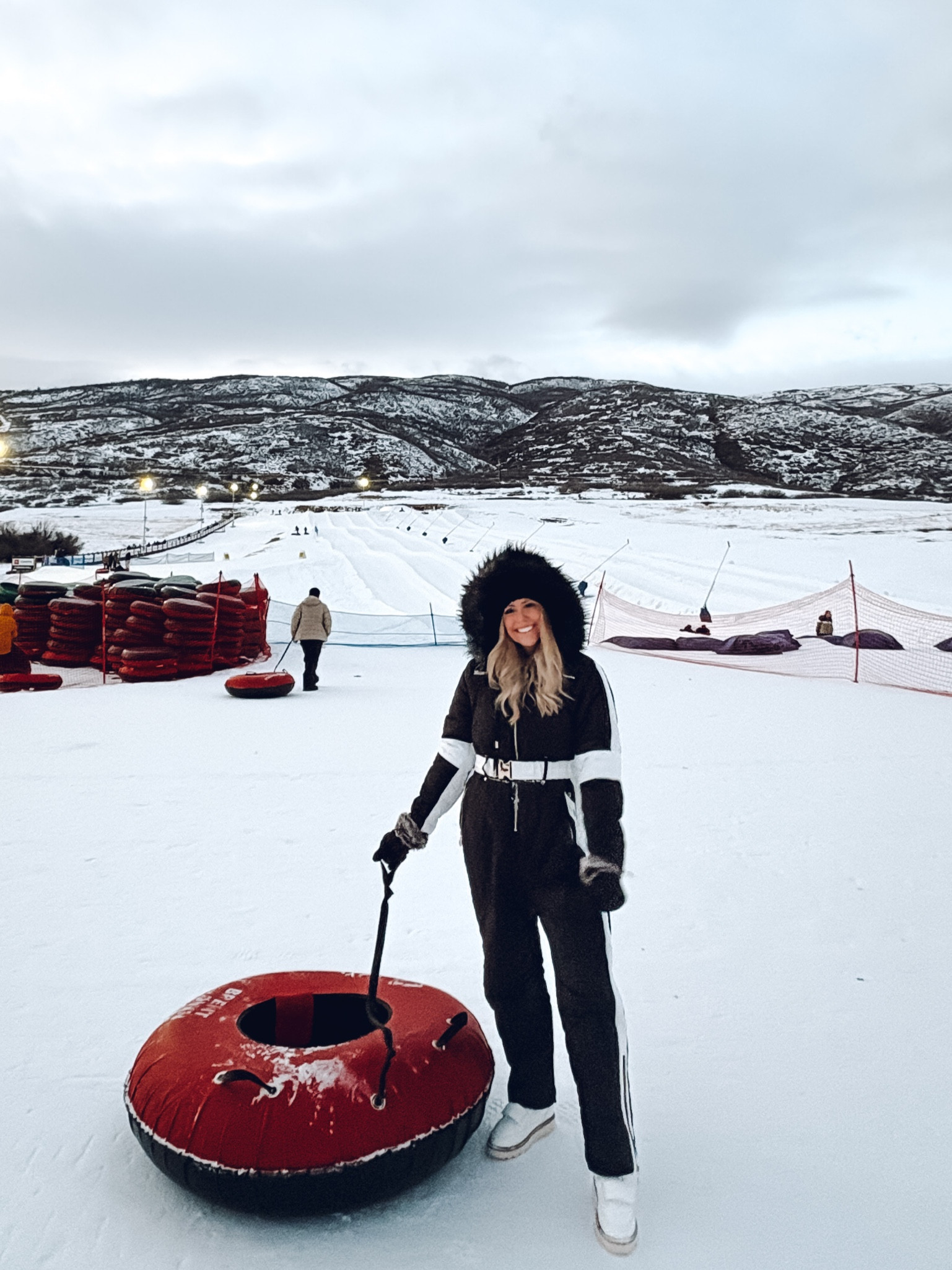 snow outfit for snow tubing!! obsessed with this snowsuit and got so many compliments! I sized up one to a Large so it’s a little big on me but I wanted to make sure I could layer up underneath & have it be long enough on me! More colors! 

I wore thermal leggings and thermal turtleneck underneath + a Sherpa sweatshirt & I stayed warm!!

Boots: size up a whole size maybe even 1.5 if you wanna wear thick socks

| winter fashion | snow suit | snow gear 