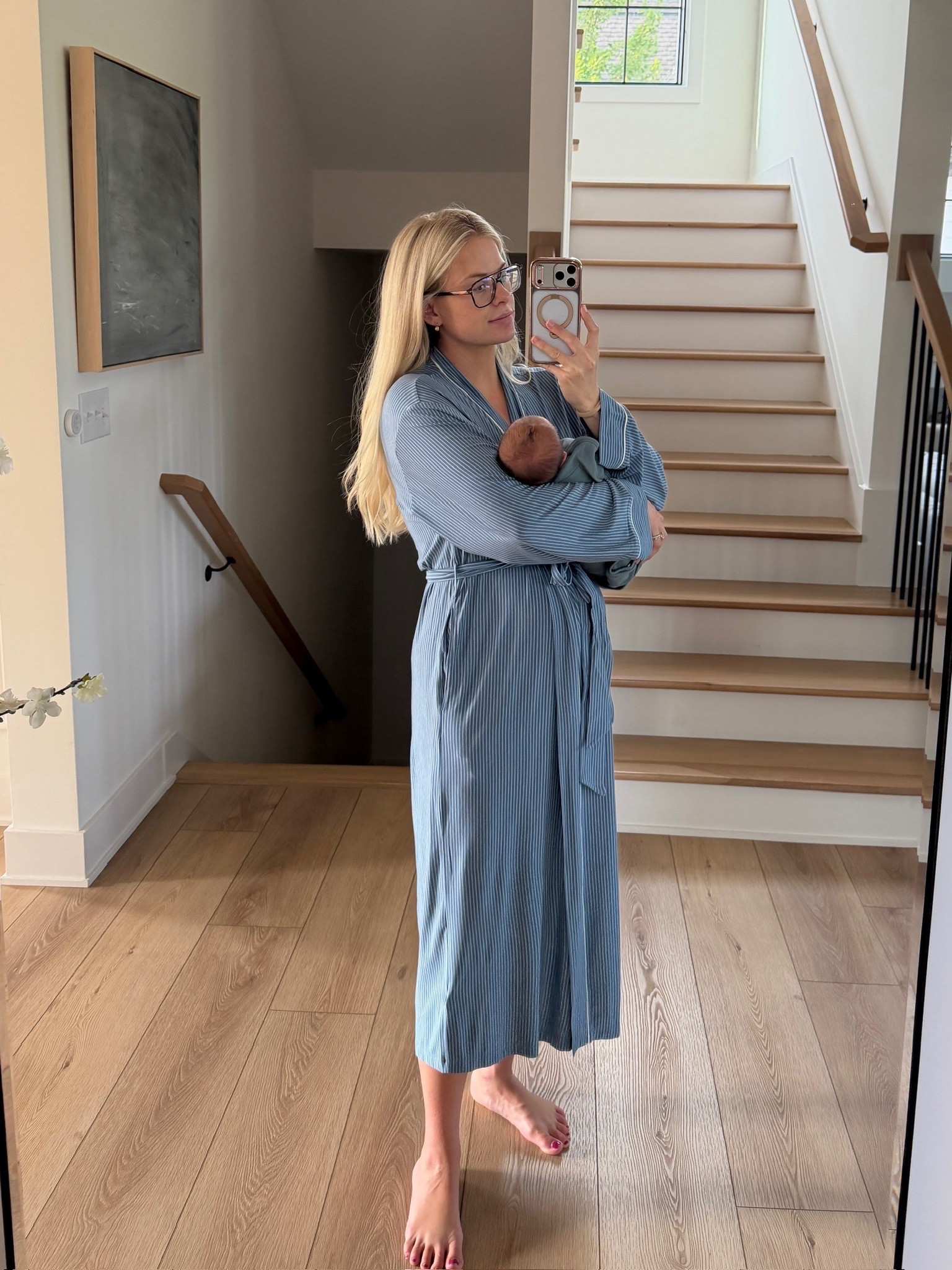 SIZE: med in robe! #kathleenpost

Newborn baby, postpartum outfit, lounge robe

#LTKBaby #LTKmomlife