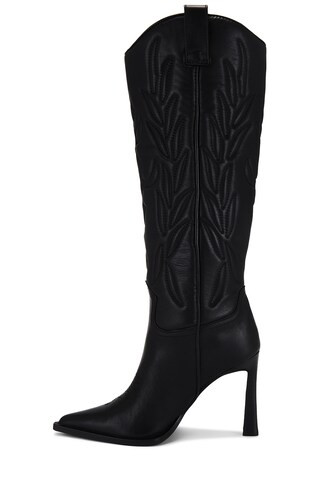 Steve Madden Kinzee Boot in Black Leather from Revolve.com | Revolve Clothing (Global)