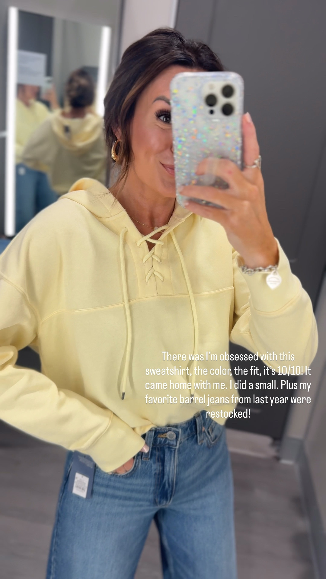 I did a small in the sweatshirt and a 2 in the barrel jeans! 

#LTKmomlife #LTKootd #LTKFindsUnder50