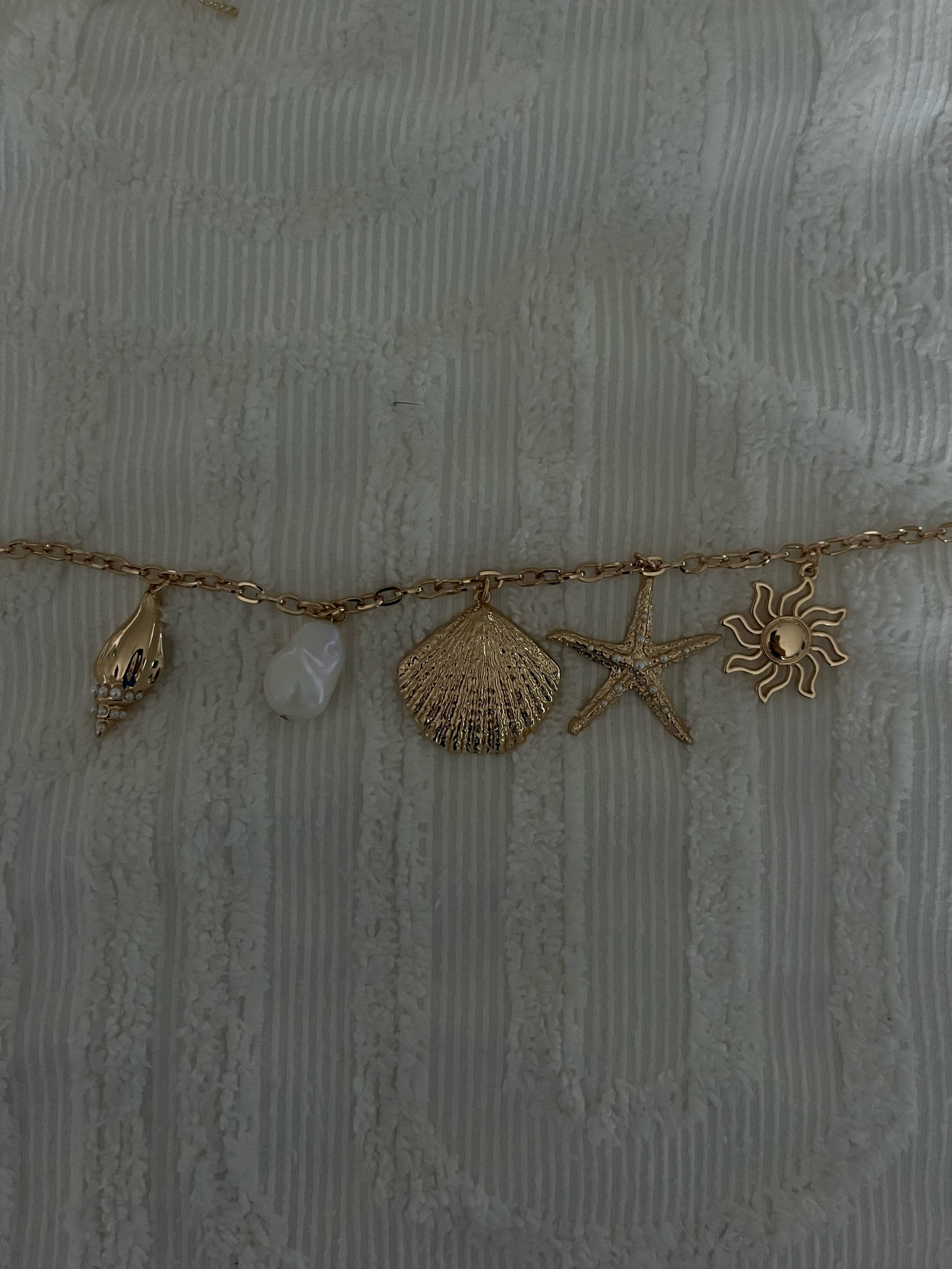 🐚 necklace!

#LTKSeasonal