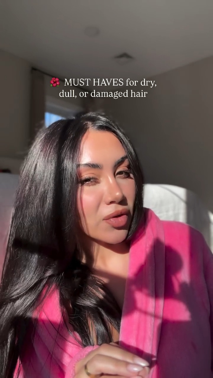 Sephora sale must haves 🌺🌺 @myceremonia 🛍️ the scent is an absolute bonus ✨ @sephora 

#sephorasale #musthaves #damagedhair #hair