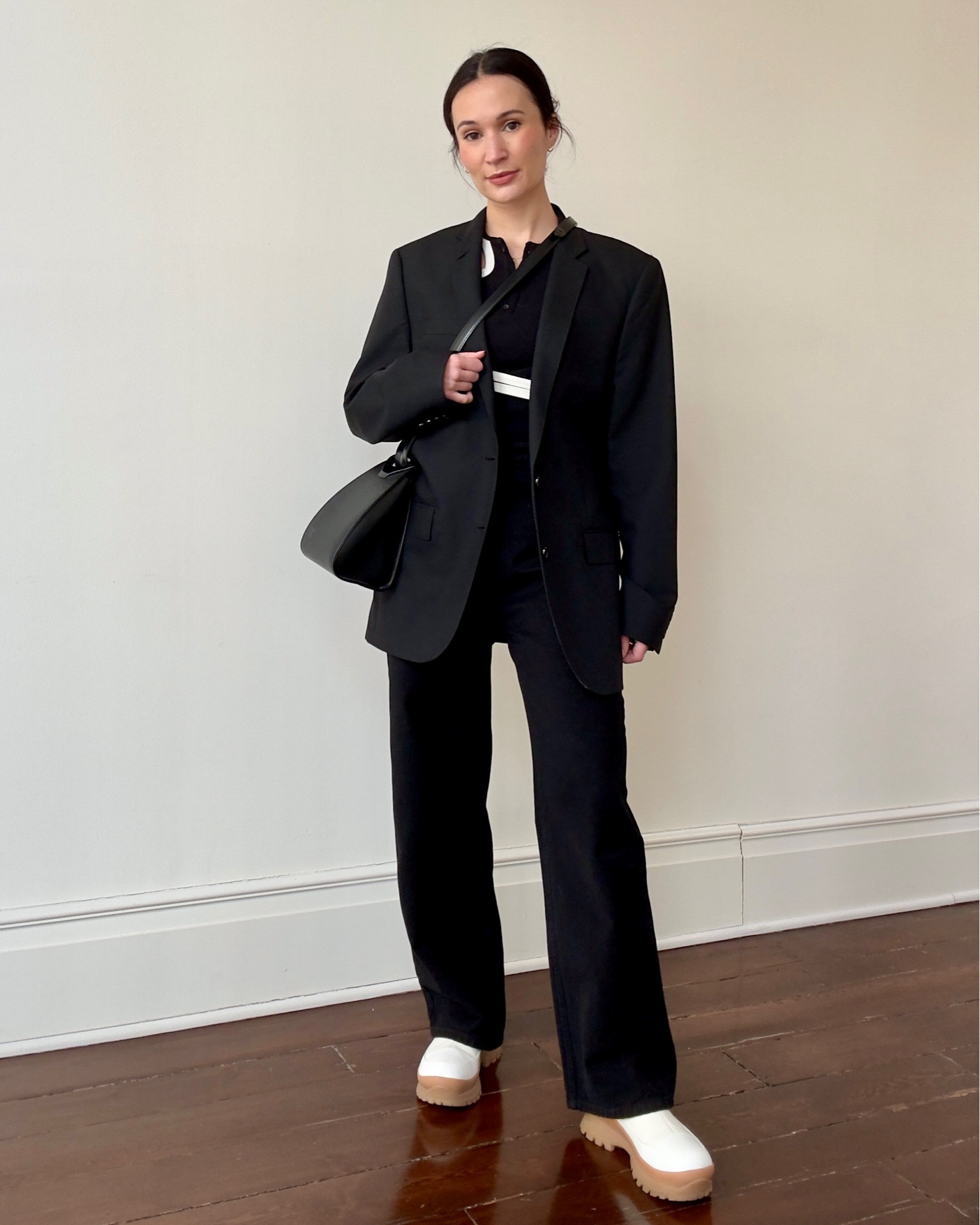 chic everyday black and white outfit 

#LTKSpringSale #LTKSeasonal