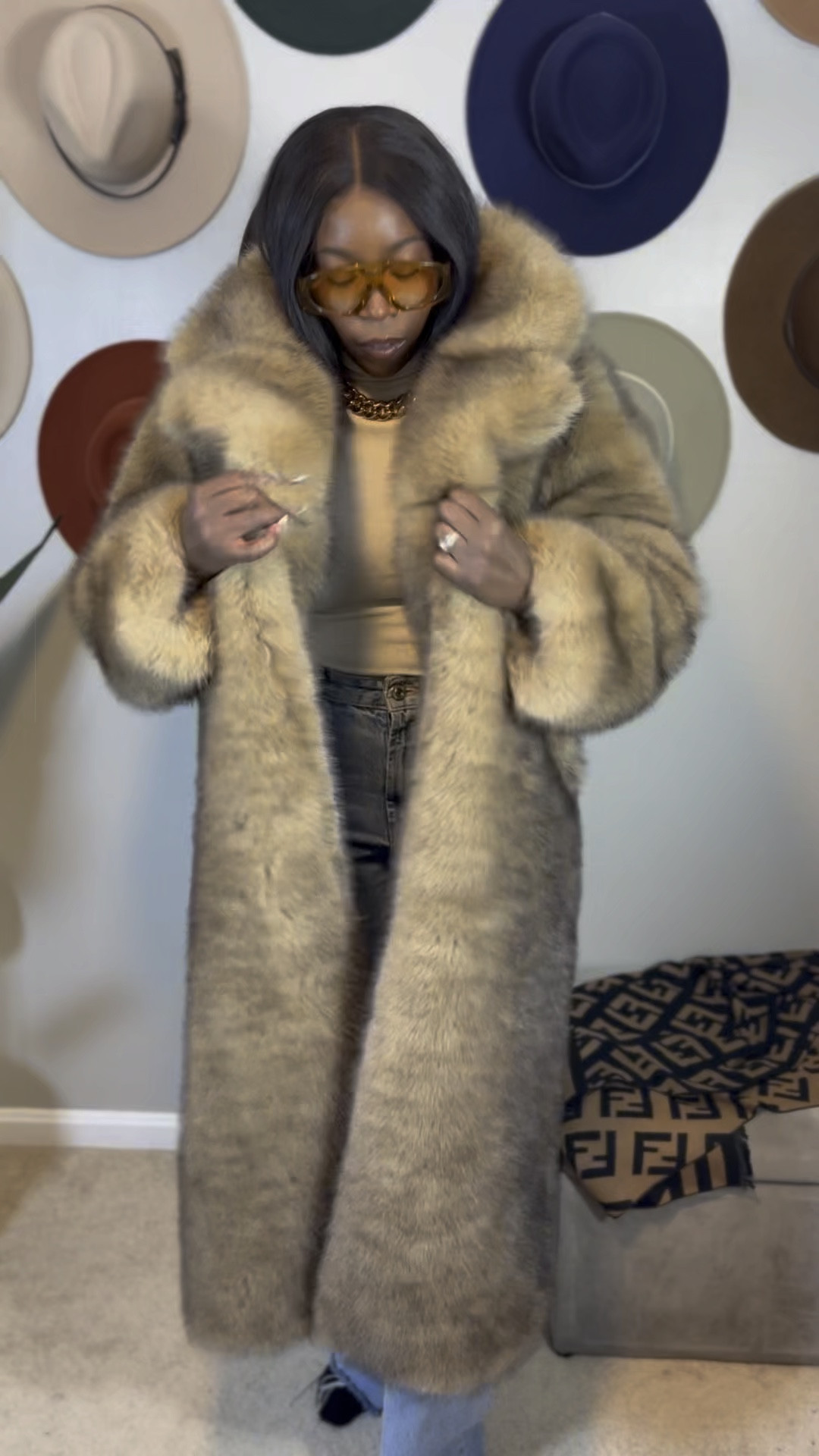 The nicest faux fur I’ve ever owned! 😍

#LTKStyleTip #LTKFindsUnder100 #LTKSeasonal