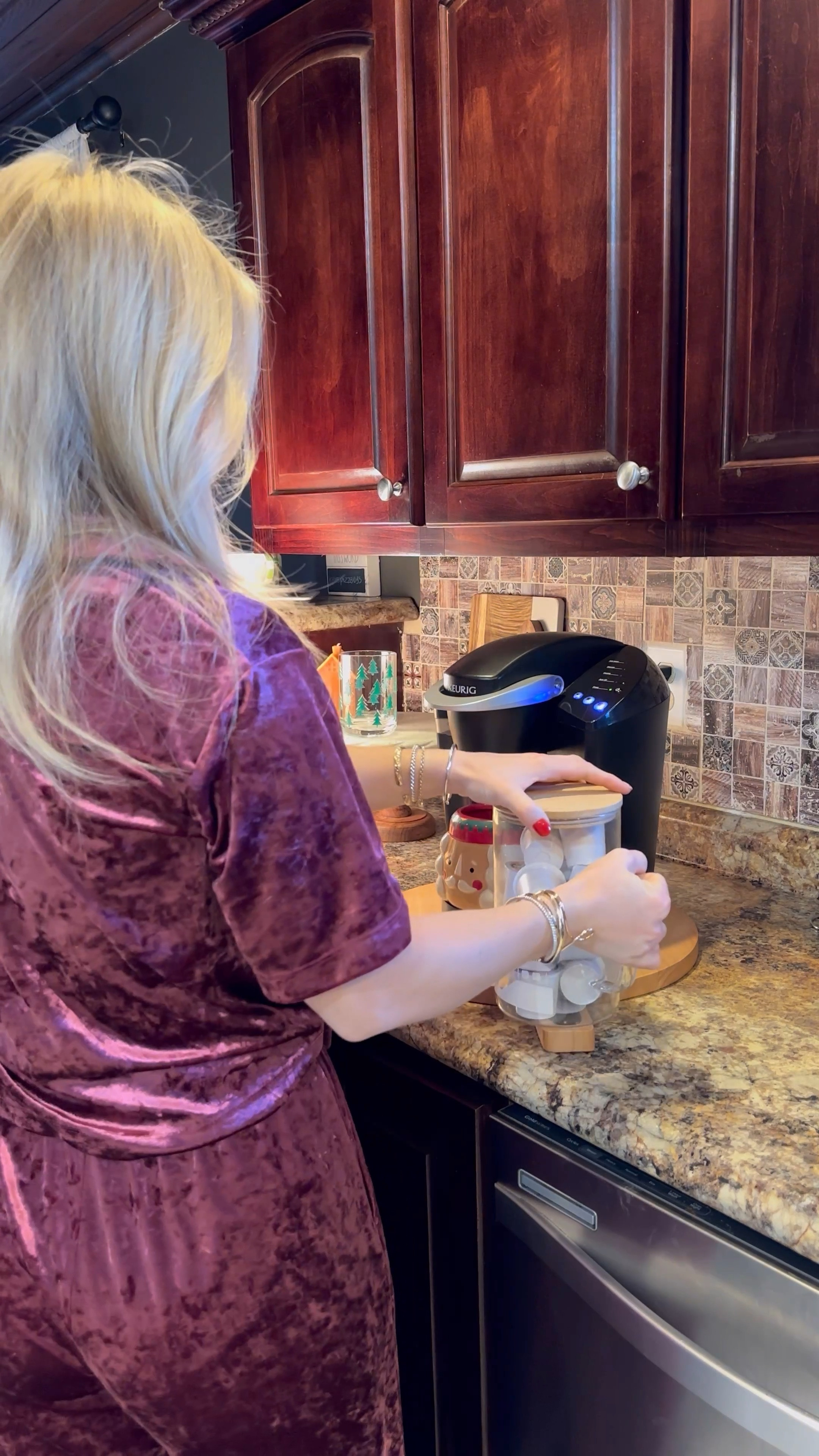 My favorite pajamas. Scored these on sale but they are worth full price 🙌🏼

#LTKfindsunder50 #LTKHoliday #LTKSeasonal