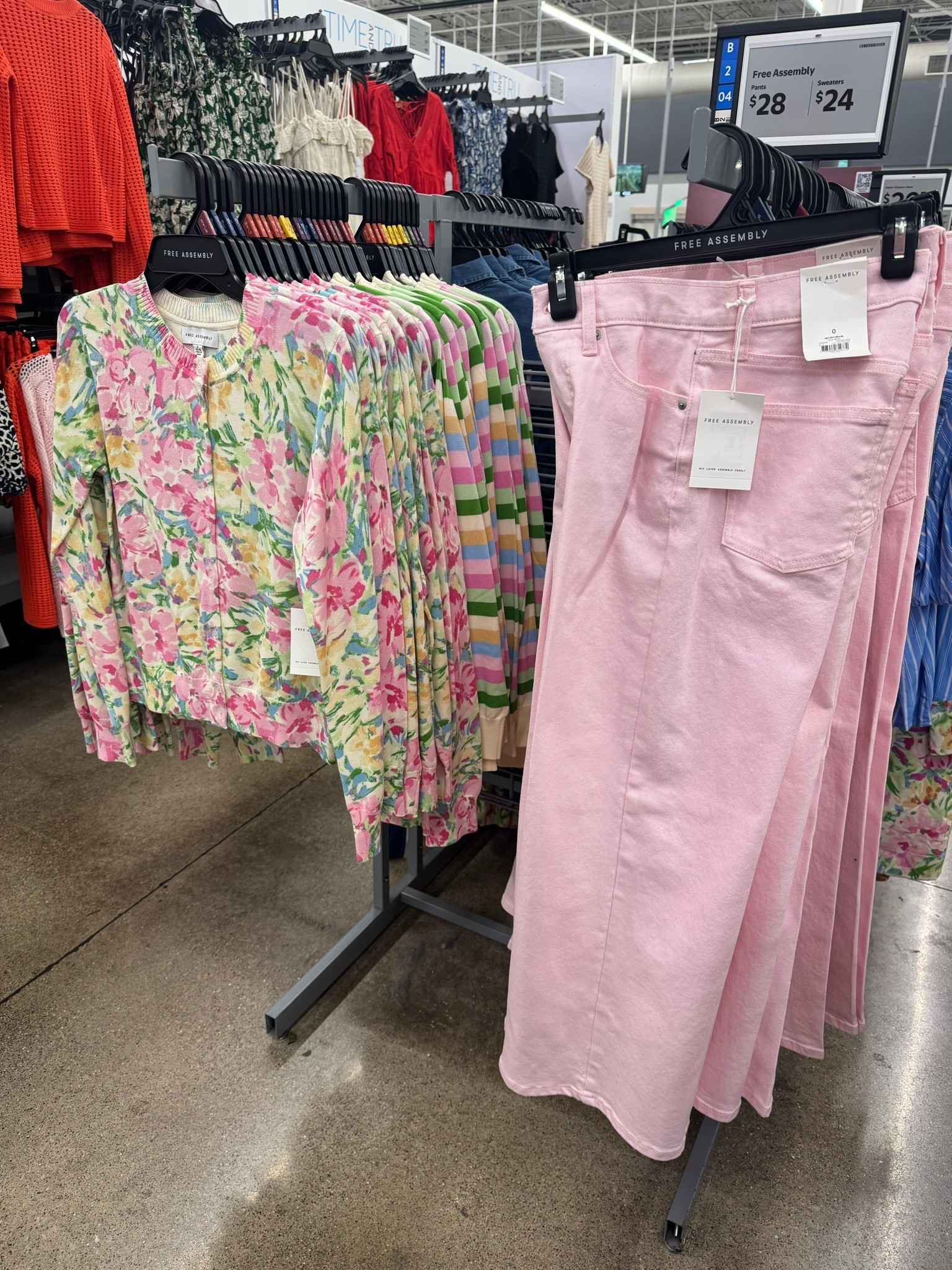 Walmart Pink jeans + pretty cardis = instant outfit obsession 💕✨

@walmart #walmartstyle #walmart

#LTKootd #LTKSeasonal #LTKWorkwear