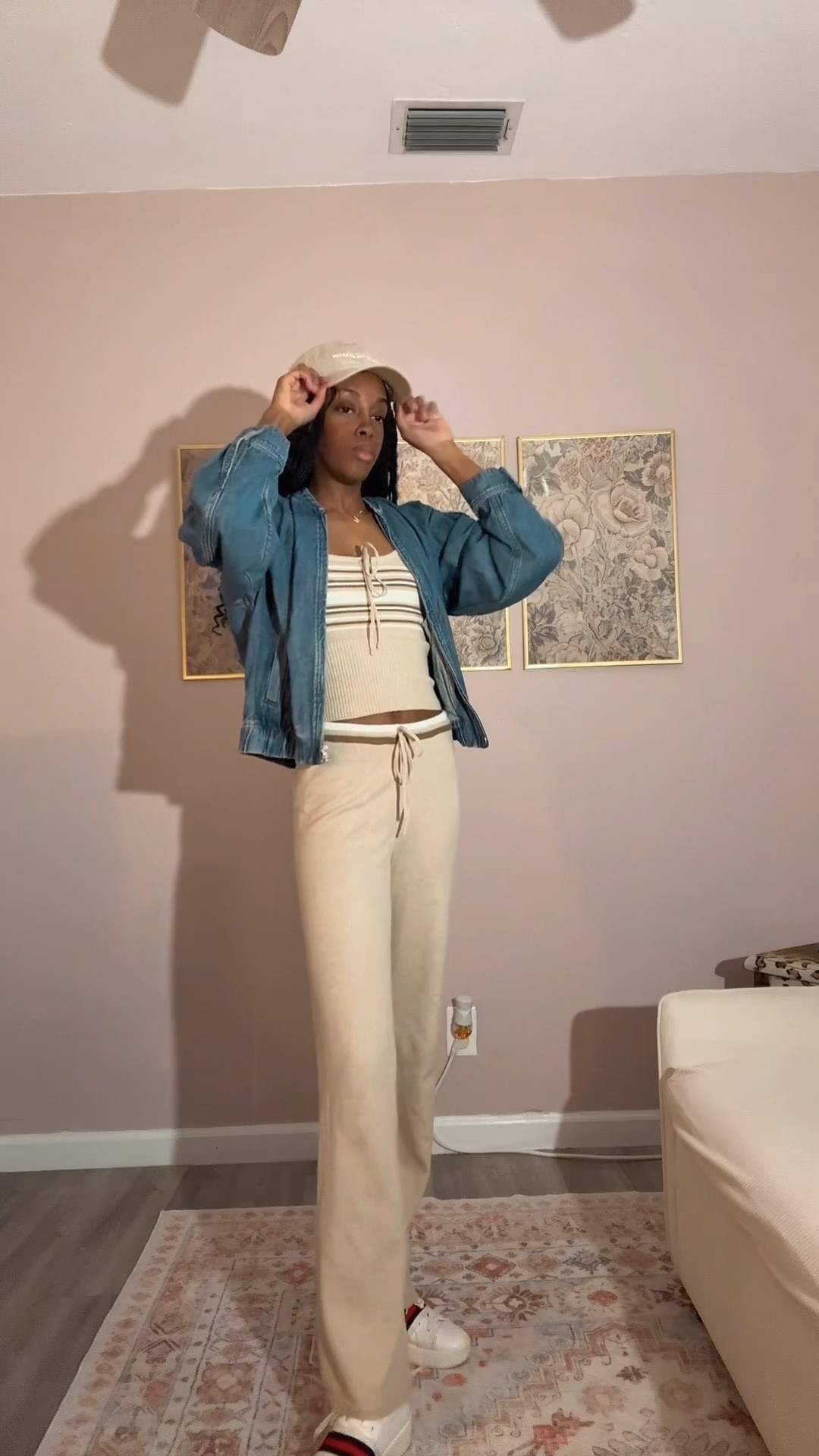 Popped into @walmart and came out with the cutest matching set. I am wearing an xs in the top but I think I would have preferred a small and an xs in the bottoms. It’s a nice soft, sweater like material that’s breathable. A casual outfit for errands, lounging at home or even a travel day  

#LTKSeasonal #LTKspring #LTKspringtrends