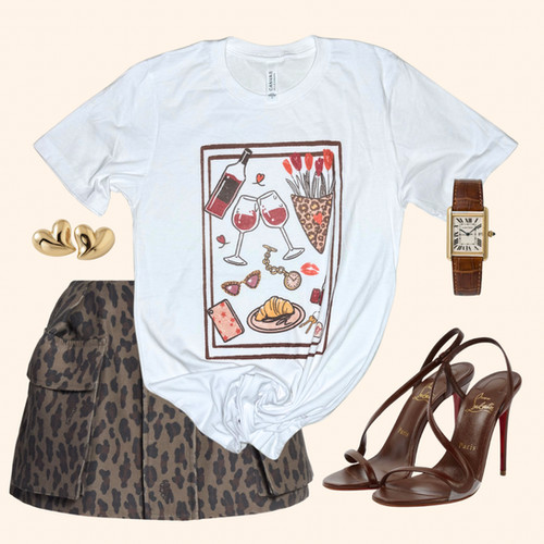 Date Night Graphic T-shirt (Vintage Feel) | Sassy Queen