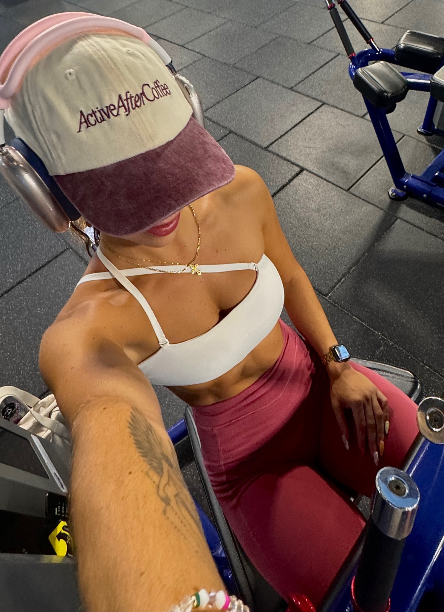 I like to mix match my Apple max covers 🙈 
This sports bra has so many ways to wear it I LOVE! Felt like wearing a new style today and I was feeling CAUTEEE😌💁🏻‍♀️

#LTKStyleTip #LTKActive #LTKFitness