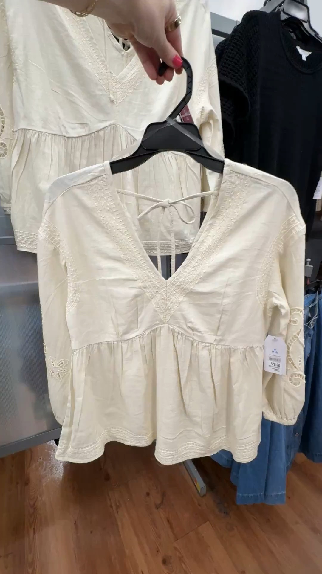 New top from Walmart

#LTKootd #LTKmomlife