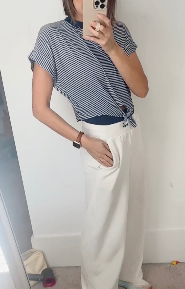 Top and pants (in select colors) are on sale !!