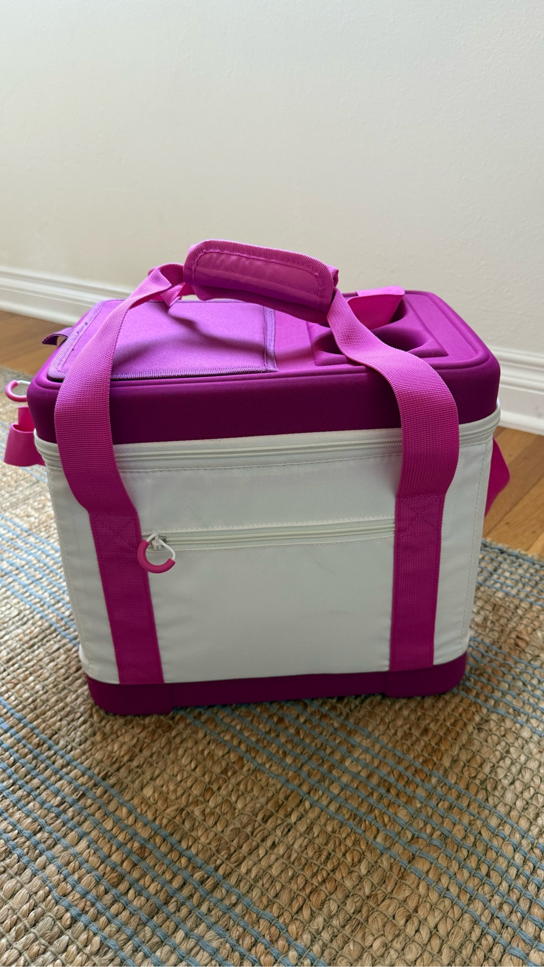 The cutest new cooler from Sun Squad! It fits their new snack containers perfectly, and is great for taking along to the sidelines or a day at the beach. #target #targetpartner

#LTKmomlife #LTKKids