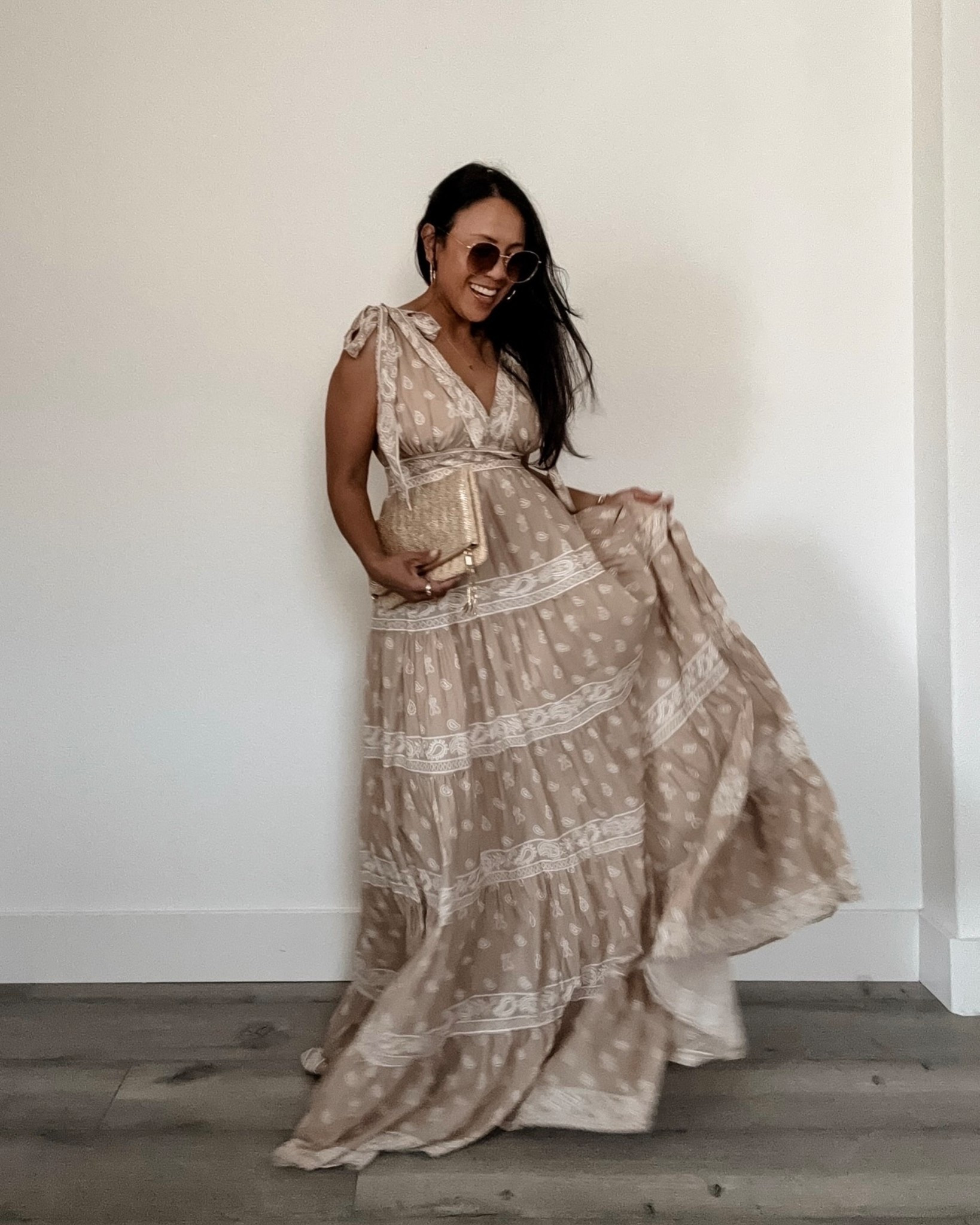 Beige Paisley Maxi Dress (S)
Was: $74
NOW: $49

#LTKSaleAlert #LTKOver40 #LTKFestival