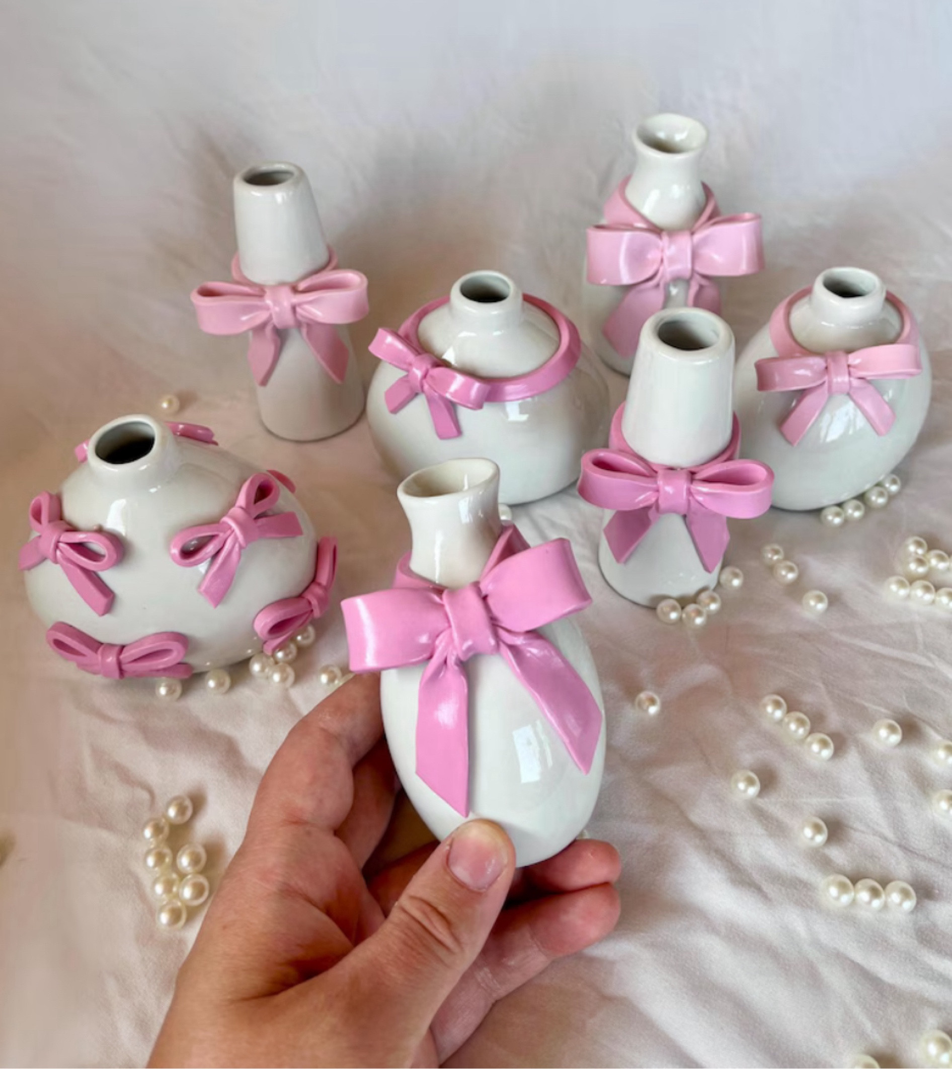 Bow vases, grandmillennial gifts, Christmas gifts for her 

#LTKGiftGuide #LTKHome #LTKFindsUnder50