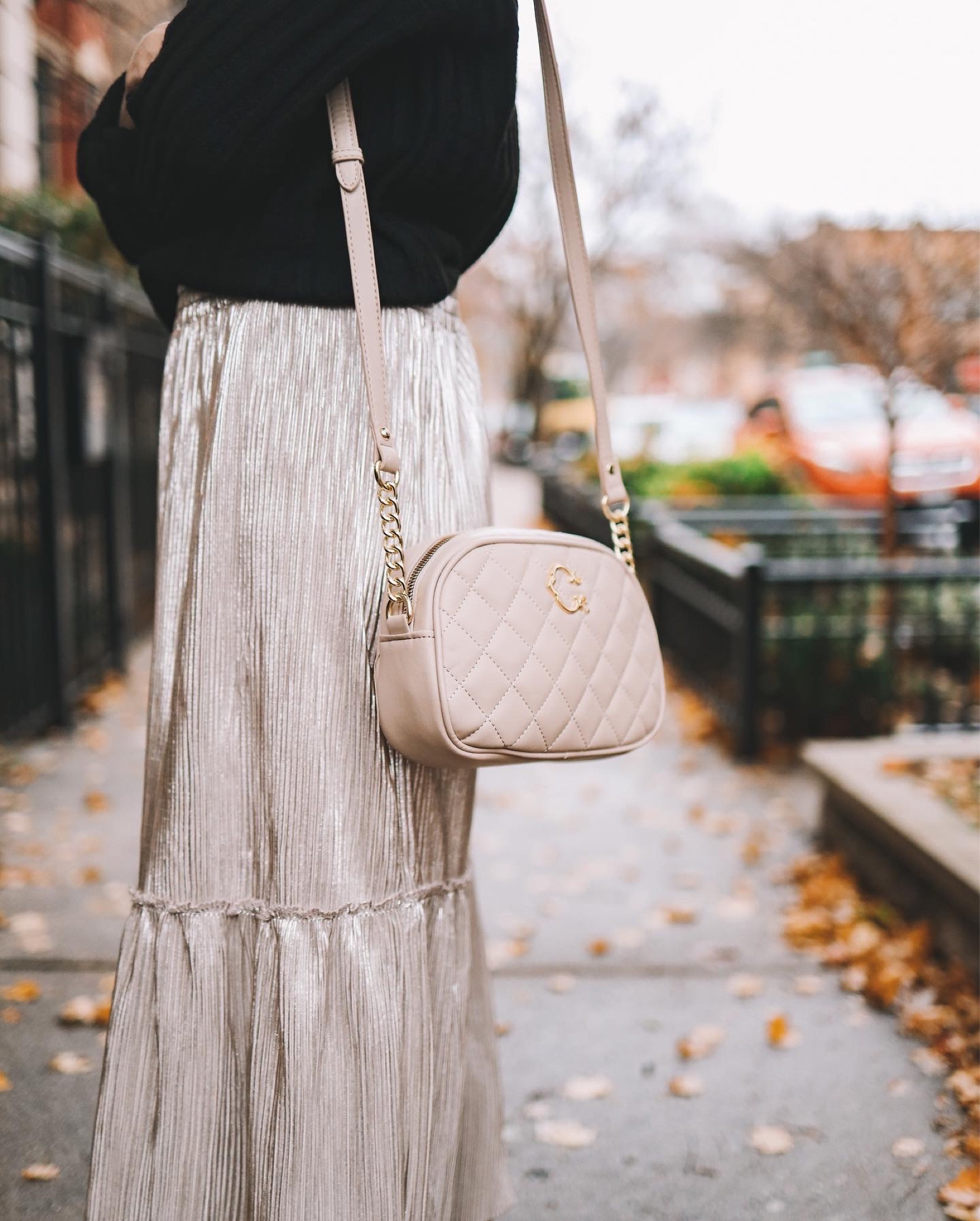 Crazy sale on C.Wonder bags! My sister-in-law and I are OBSESSED with these bags! Remember when they were like $150+ in Soho in NYC?!? The faux leather is ridiculously soft, and so many of them look like the $5-10k designer bags 😉

#LTKsalealert #LTKunder50 #LTKitbag