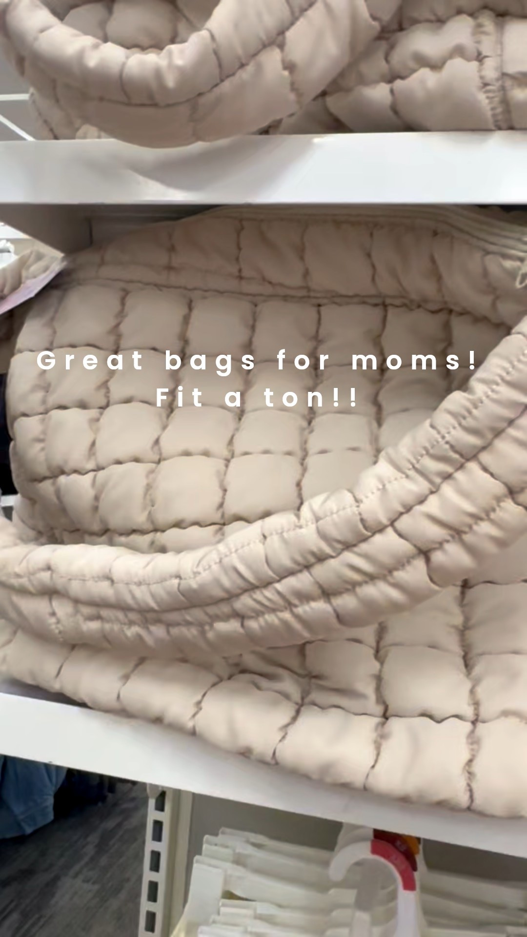 Puffer hobo shoulder bag! 

Lightweight 
OuterZipper

Great for a diaper bag, or toddler snacks, some use as everyday bag or a gym bag! 

It is a good FP dupe that’s affordable! 

Bags | shoulder bags | pocket books | gym bags | diaper bags | mom bag | quilted bag | target style | huge bag | large bag | purse 