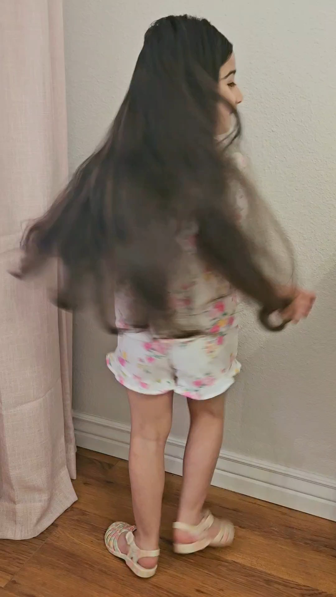 This one looked even better on her 🥺🤍I had to see it on and I’m obsessed

#LTKmomlife #LTKSeasonal