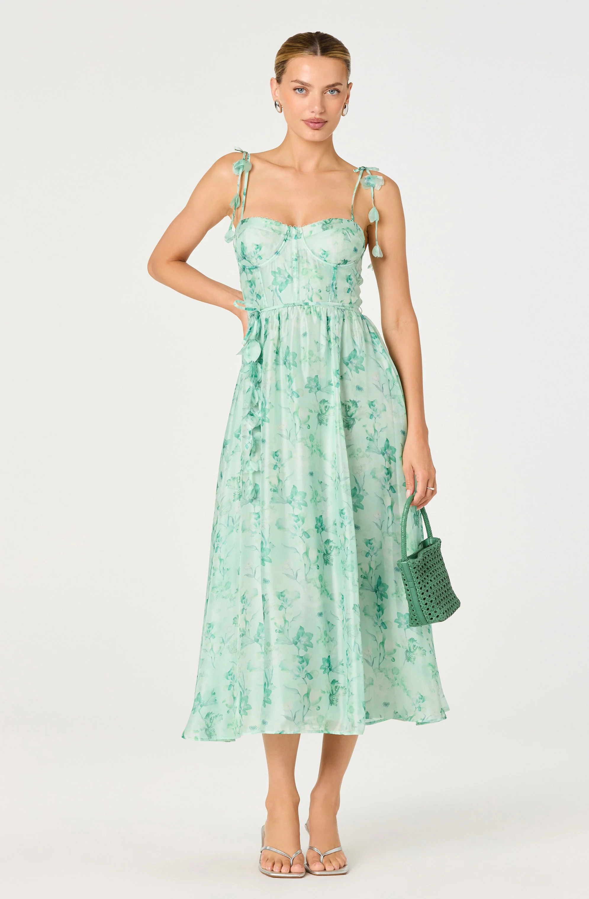 Halcyon Floral 3D Flower Appliqué Midi Dress - Green floral / S | ASTR The Label (US)