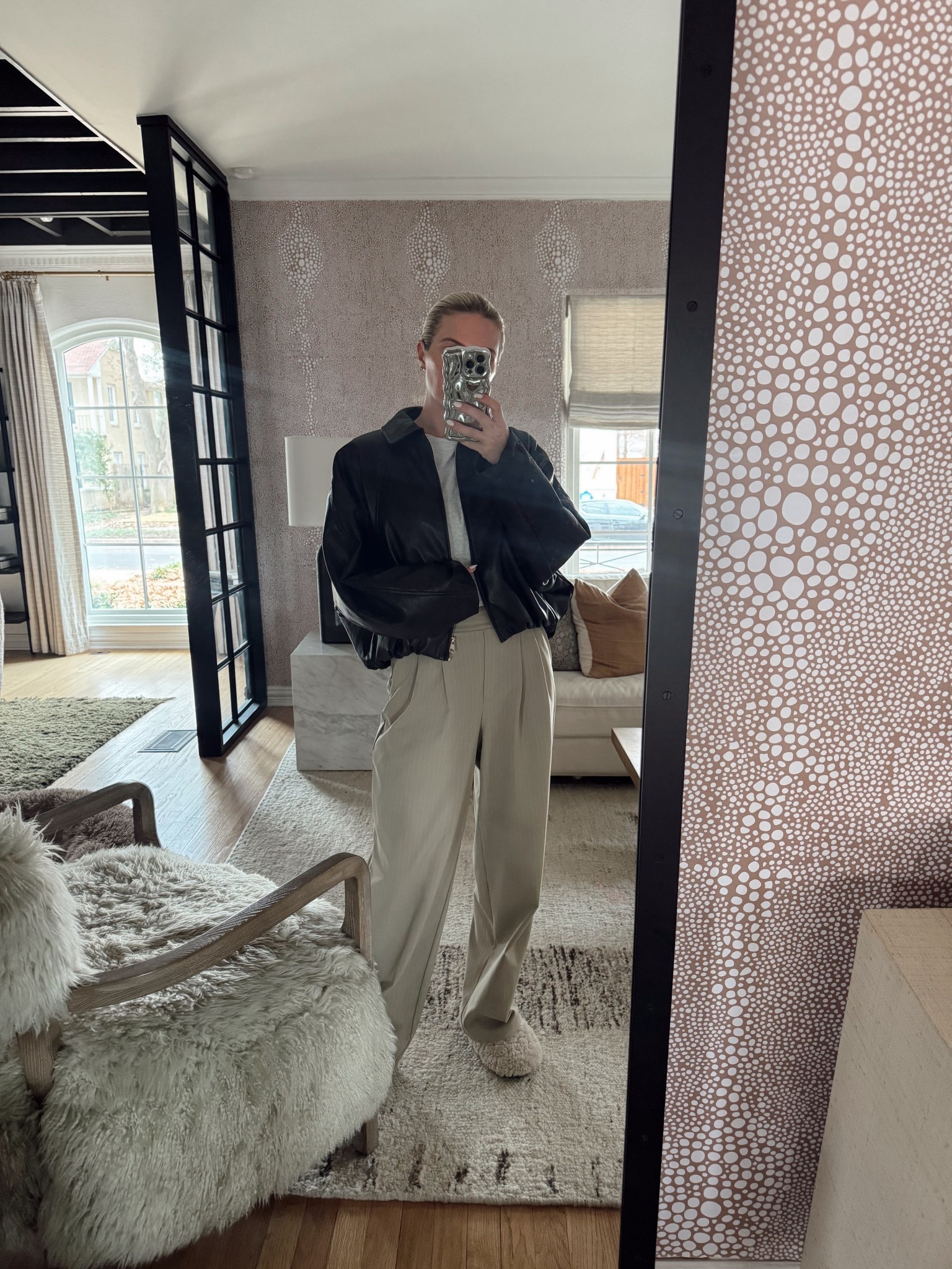 These pants are one of my favorite 2025 purchases! 

#LTKootd