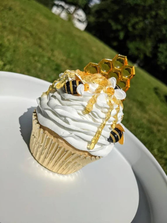 Fake Bumble Bee Cupcake Bee Decor Bee Cupcake Honey Comb | Etsy | Etsy (US)